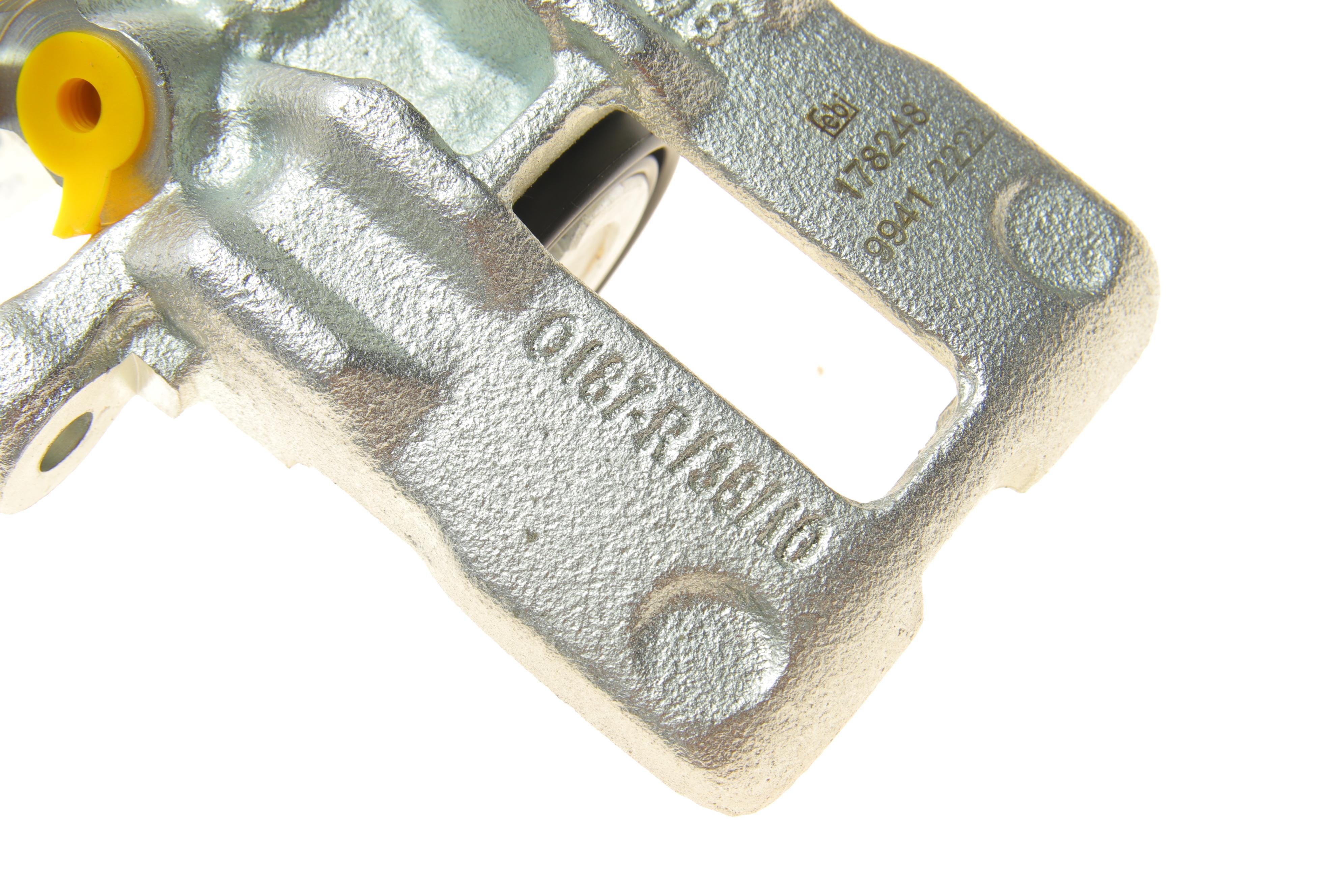 Супорт гальмівний (задній) (R) Nissan Almera/Primera 96-06