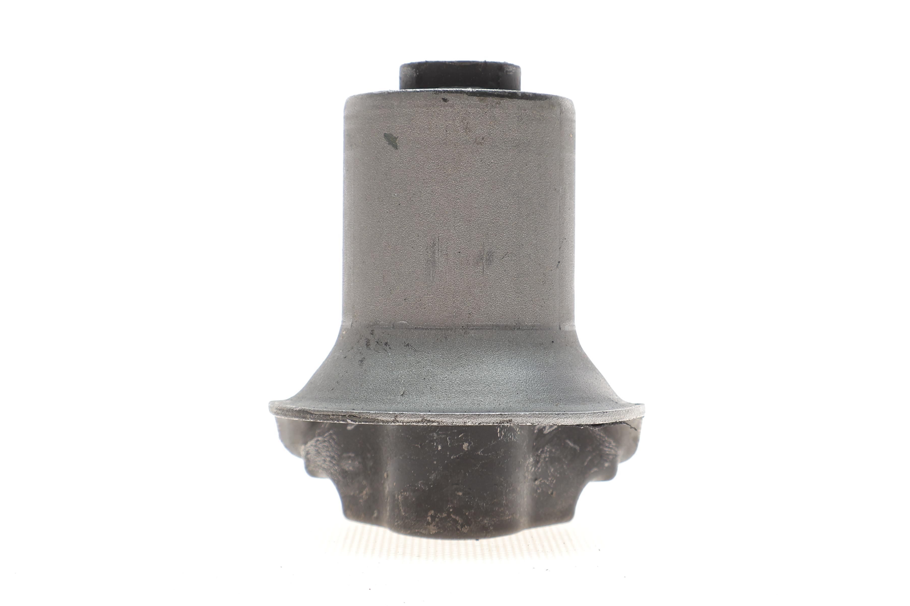 Сайлентблок балки (задней) VW Golf II 83-91