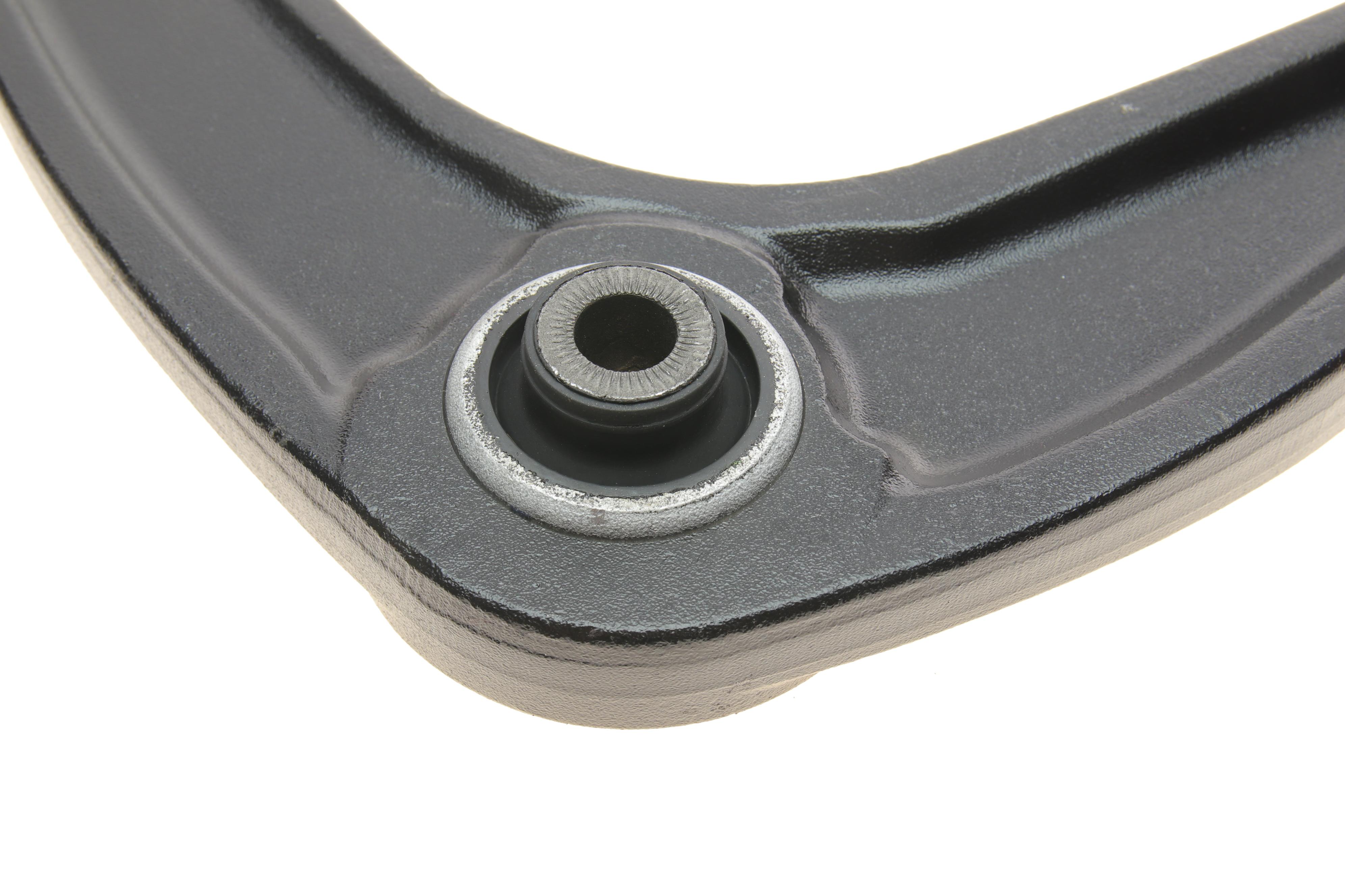 Рычаг подвески (передний/снизу) (R) Citroen Jumpy III 17-/ Peugeot Expert IV 17-/ Opel Vivaro C 19-