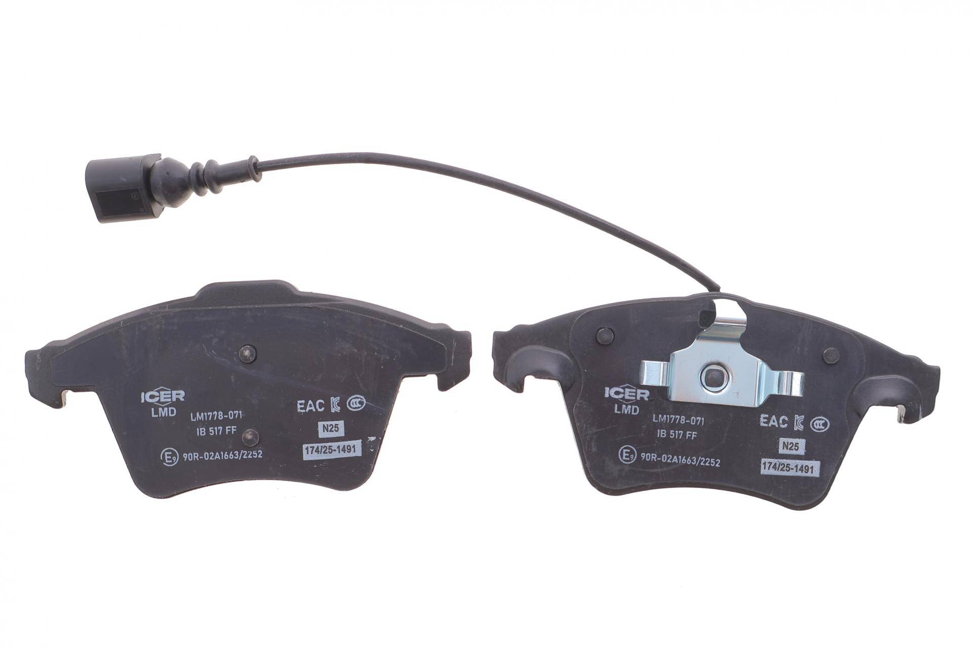 Колодки тормозные (передние) VW T5/Multivan V 03-15/Touareg 03-10 (+датчик)