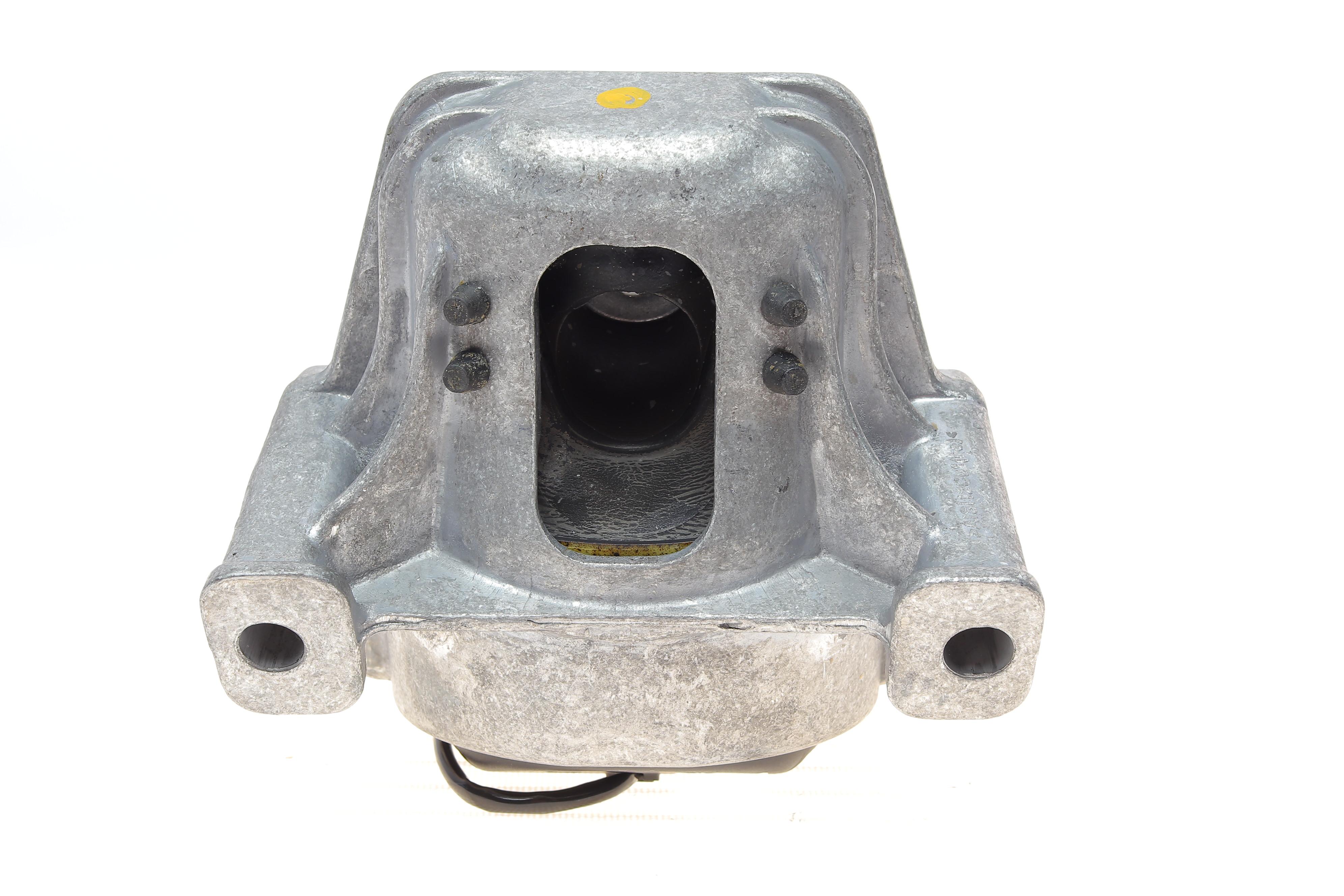 Подушка двигуна (передня) Audi A4/A5/Q5 3.0-4.2 i 08-17