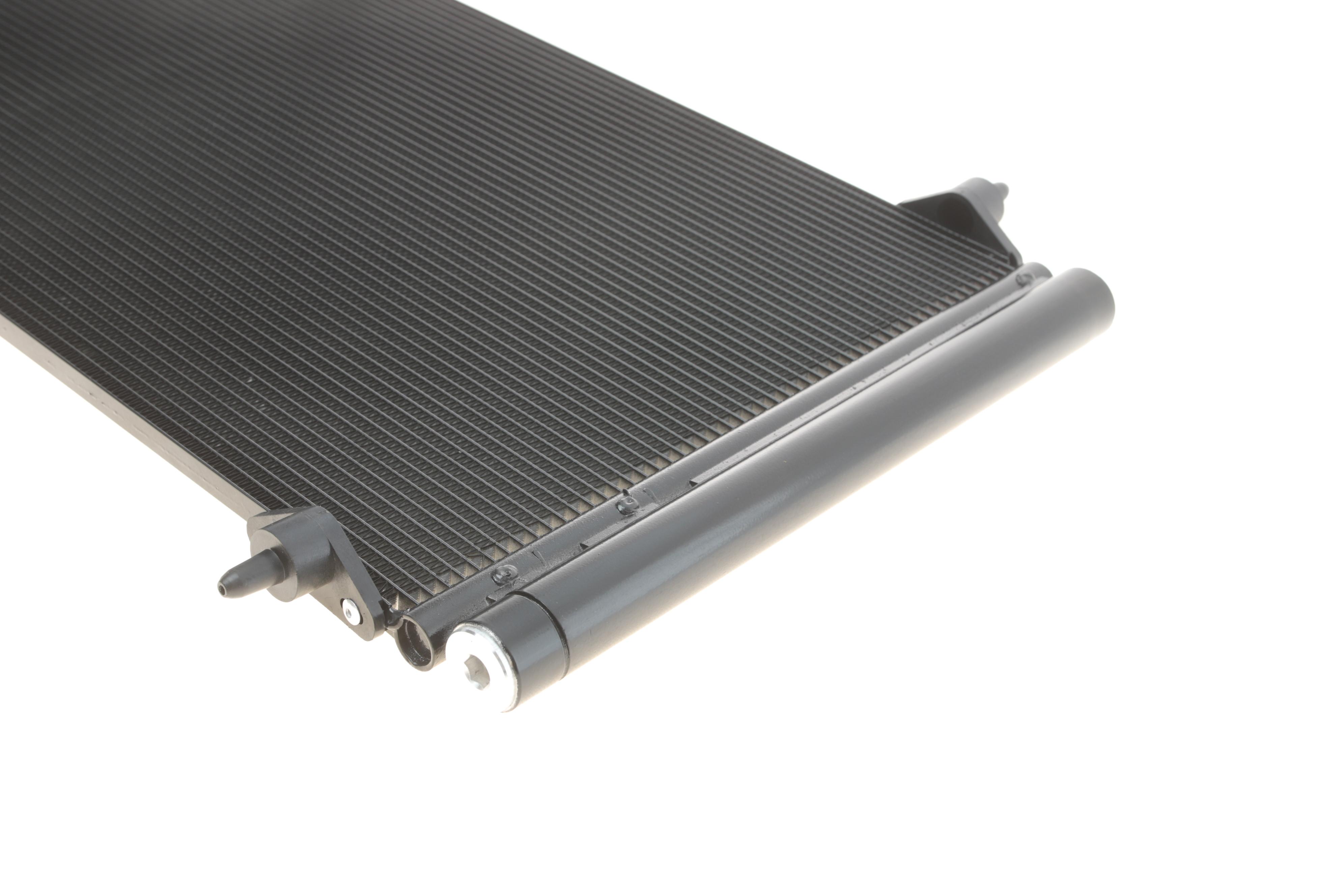 Радіатор кондиціонера Citroen Berlingo 1.6HDI 05-