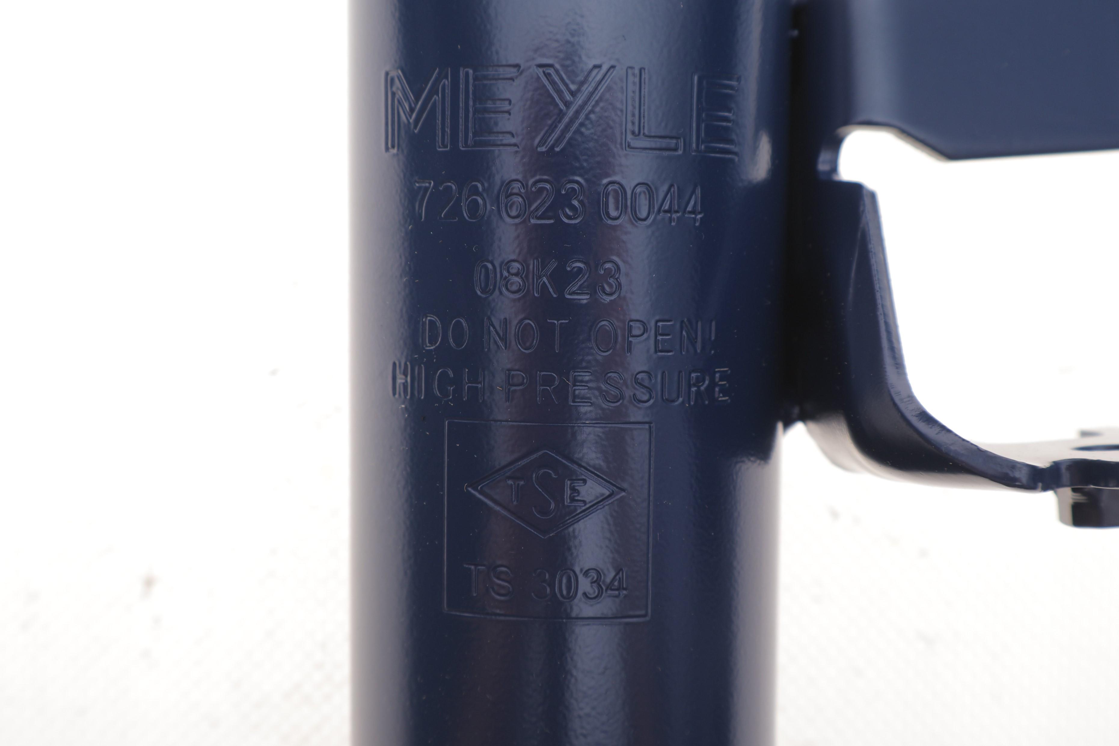 Амортизатор (передний) Ford Focus III 10-/C-max 10- (R)