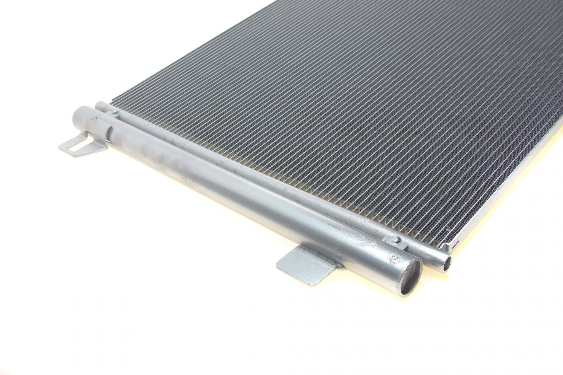 Радіатор кондиціонера (з осушувачем) VW T6 2.0TDI 15-