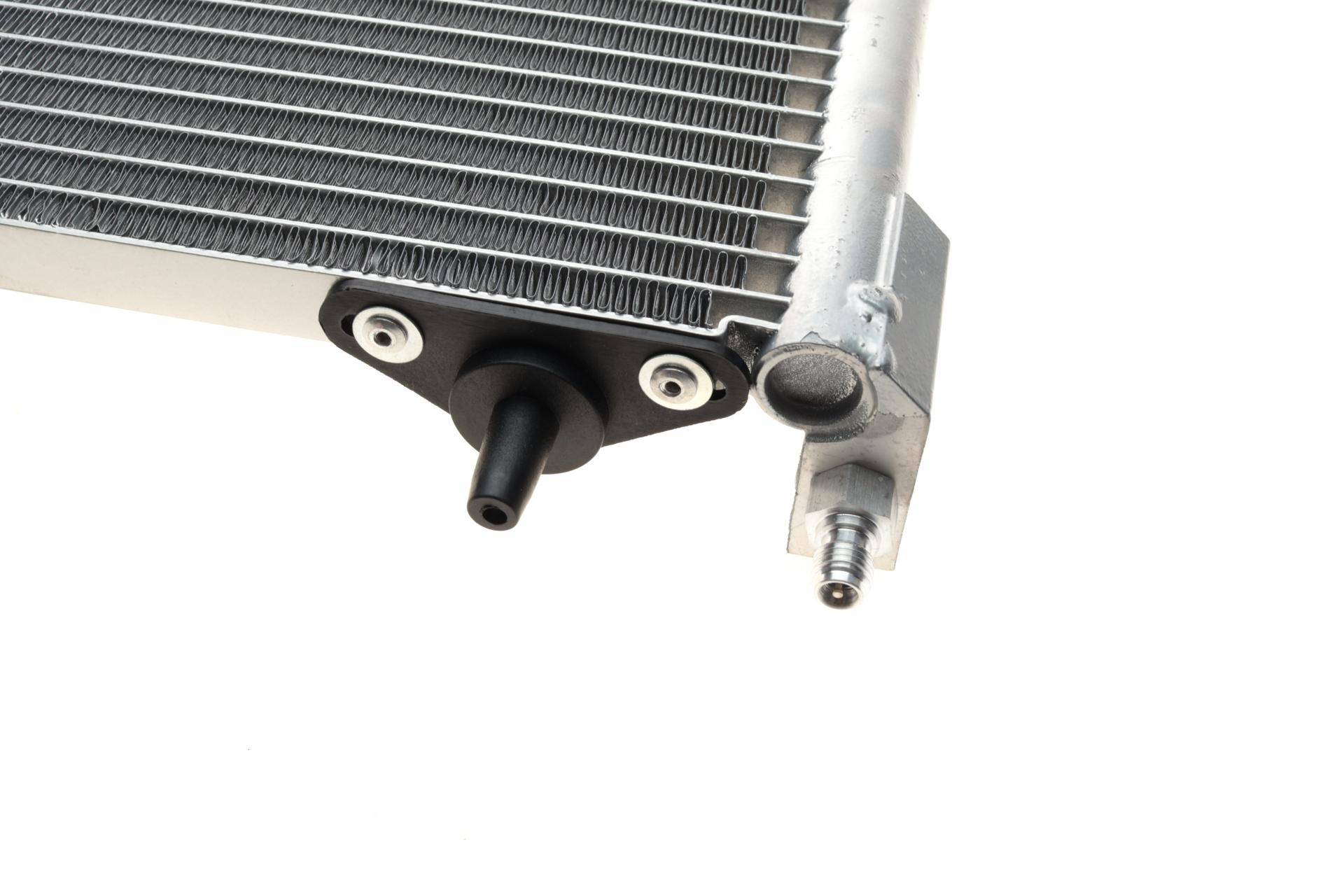 Радіатор кондиціонера (з осушувачем) Citroen C5 II/III/C6/Peugeot 407 1.6-3.0D 02-