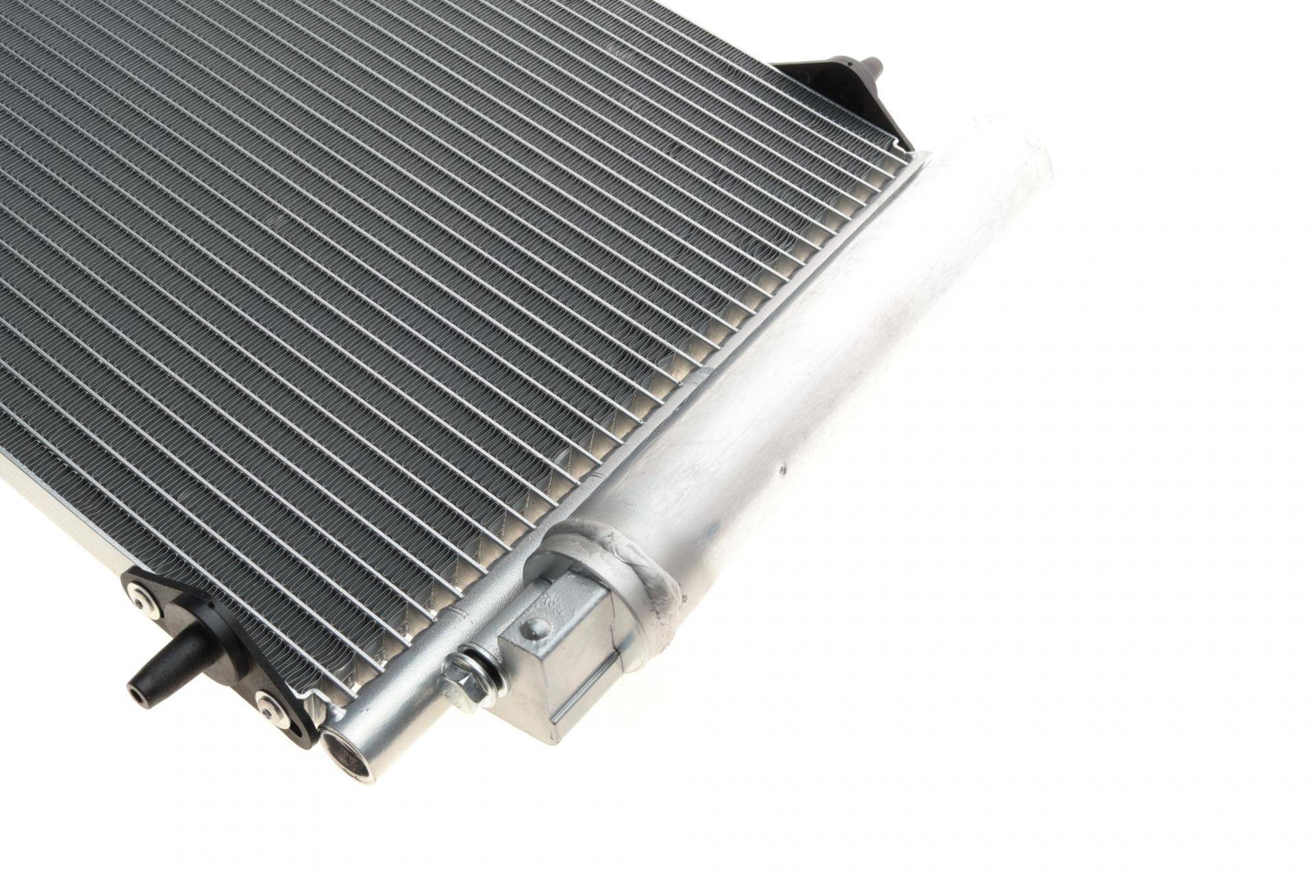 Радіатор кондиціонера (з осушувачем) Citroen C5 II/III/C6/Peugeot 407 1.6-3.0D 02-