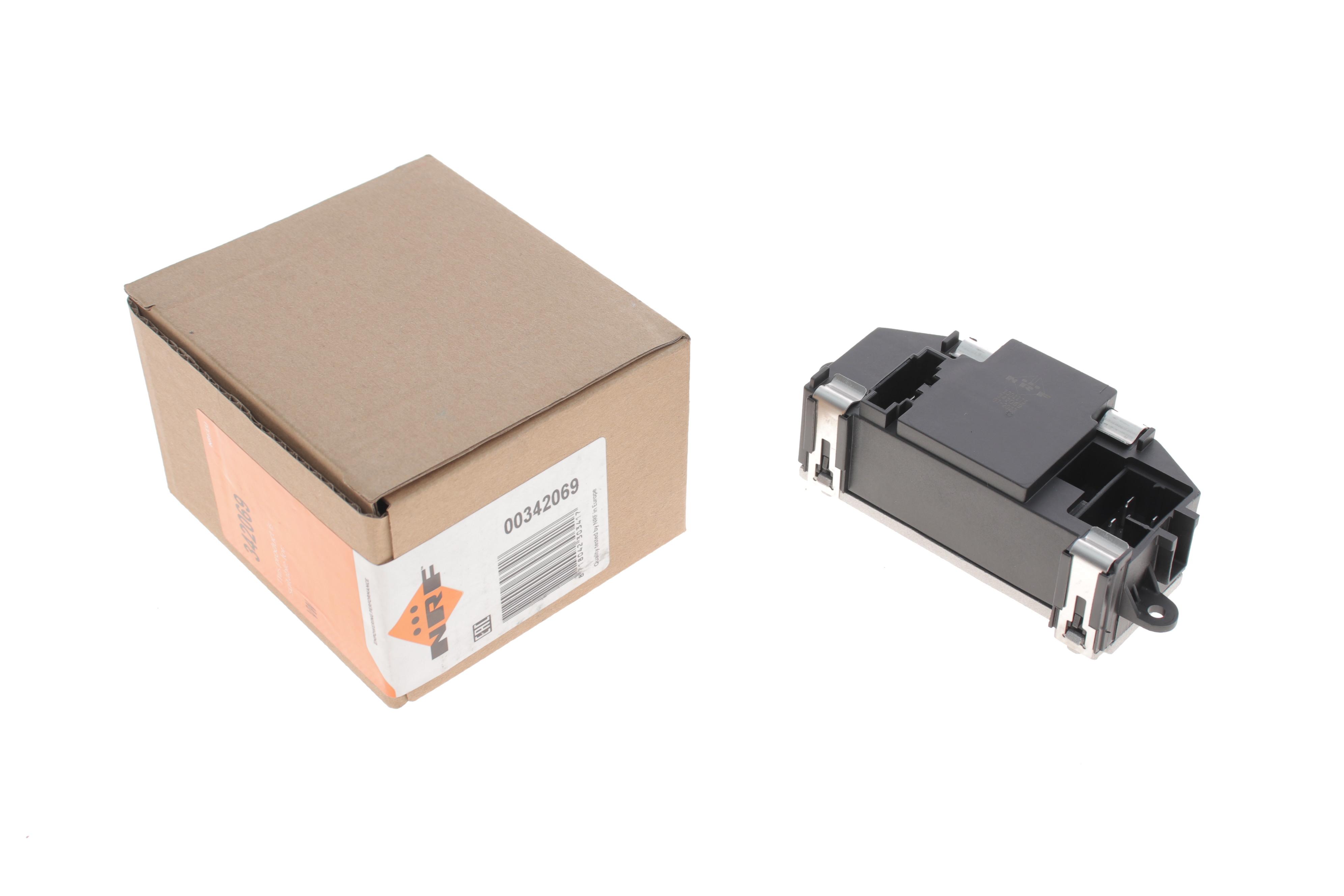 Реостат пічки VW Passat 08-12