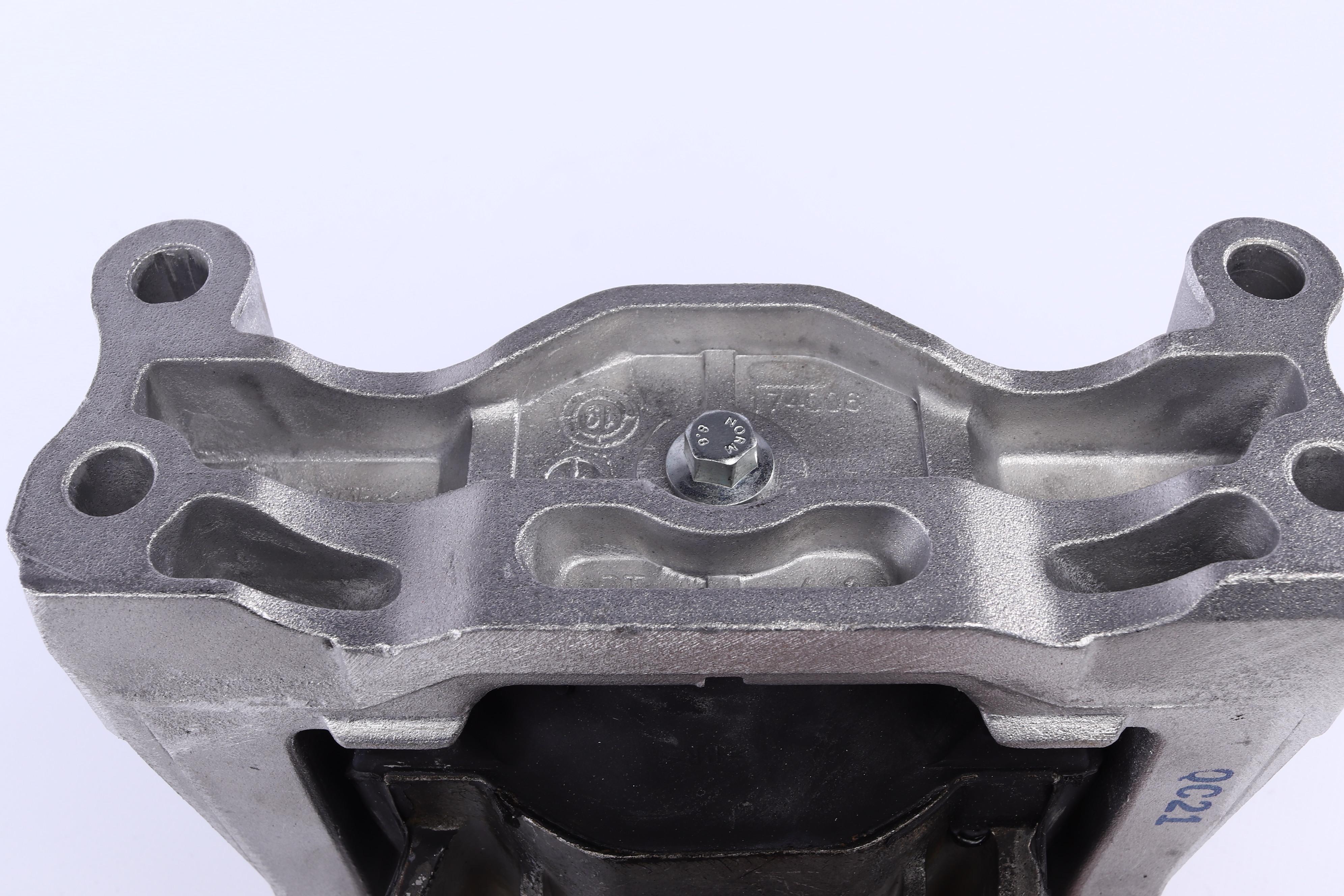 Подушка двигуна (R) Ford Transit 00- (FWD)