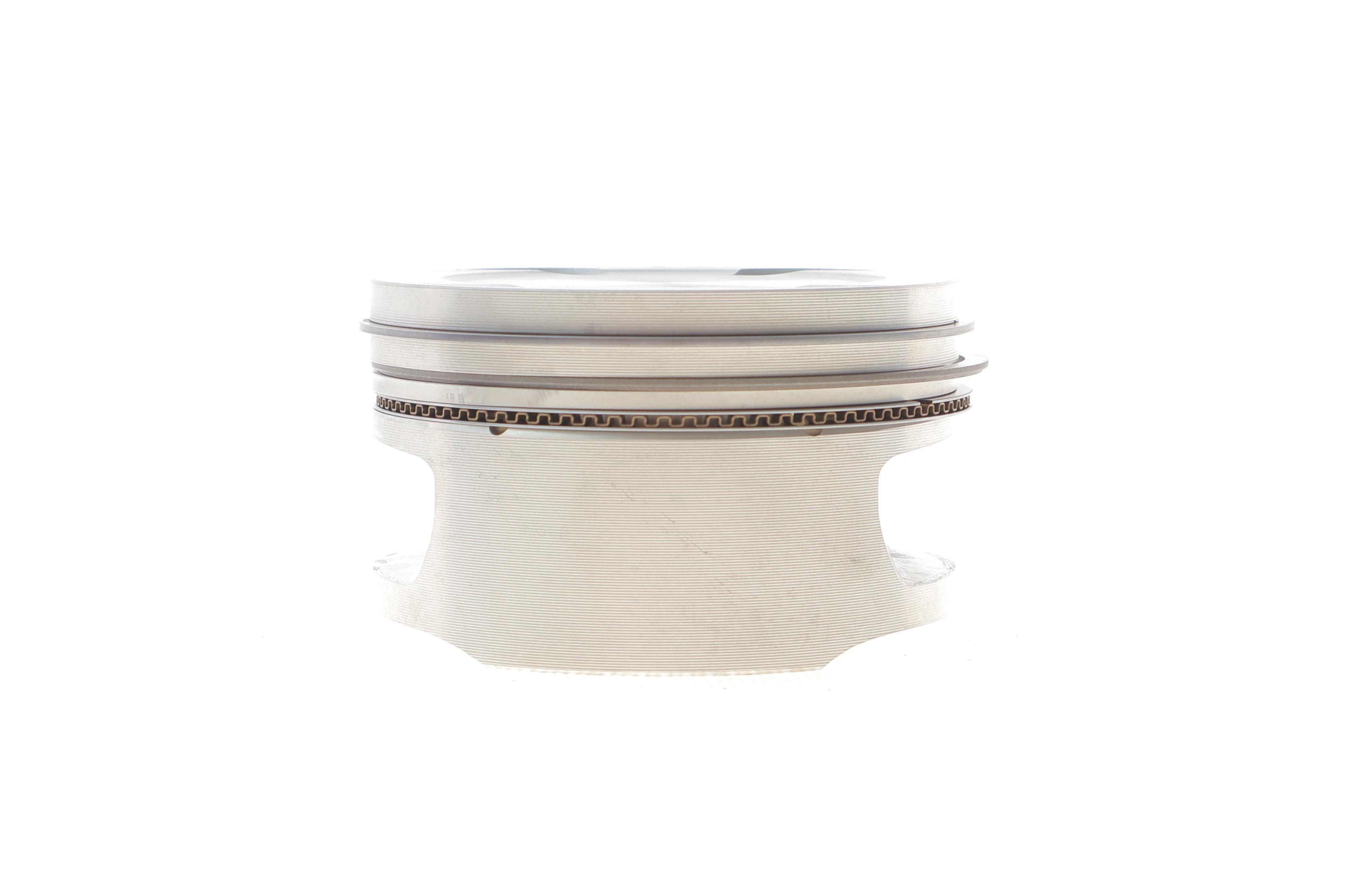 Поршень Opel Astra F 1.6i 16V 94-05/G 1.6 16V 98-05 (79.50mm/+0,50)