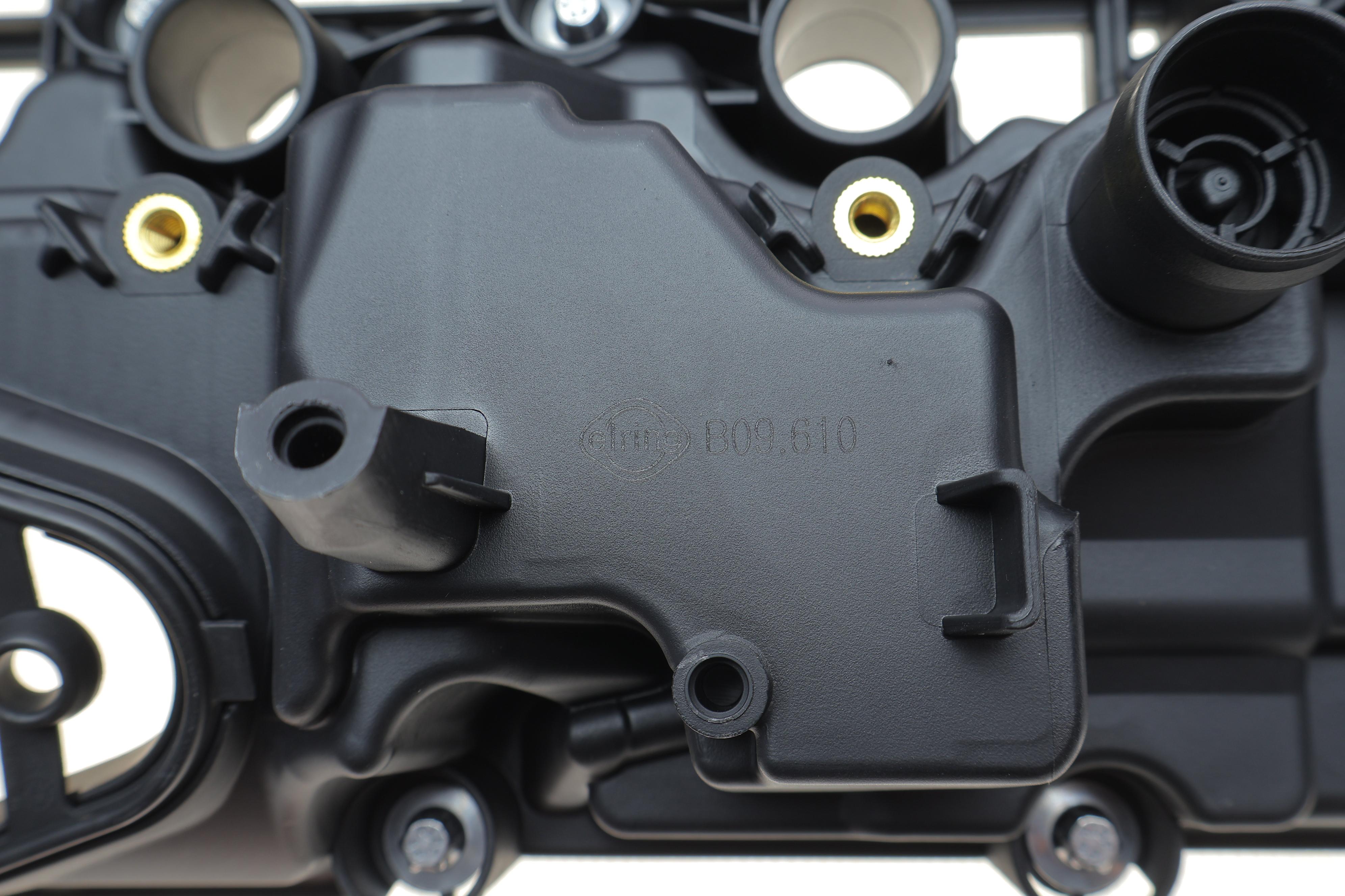 Крышка клапанов BMW 3 (F30/F80)/4 (F32/F82)/X3 (F97)/X4 (F98) 2.0 13- B46/B48