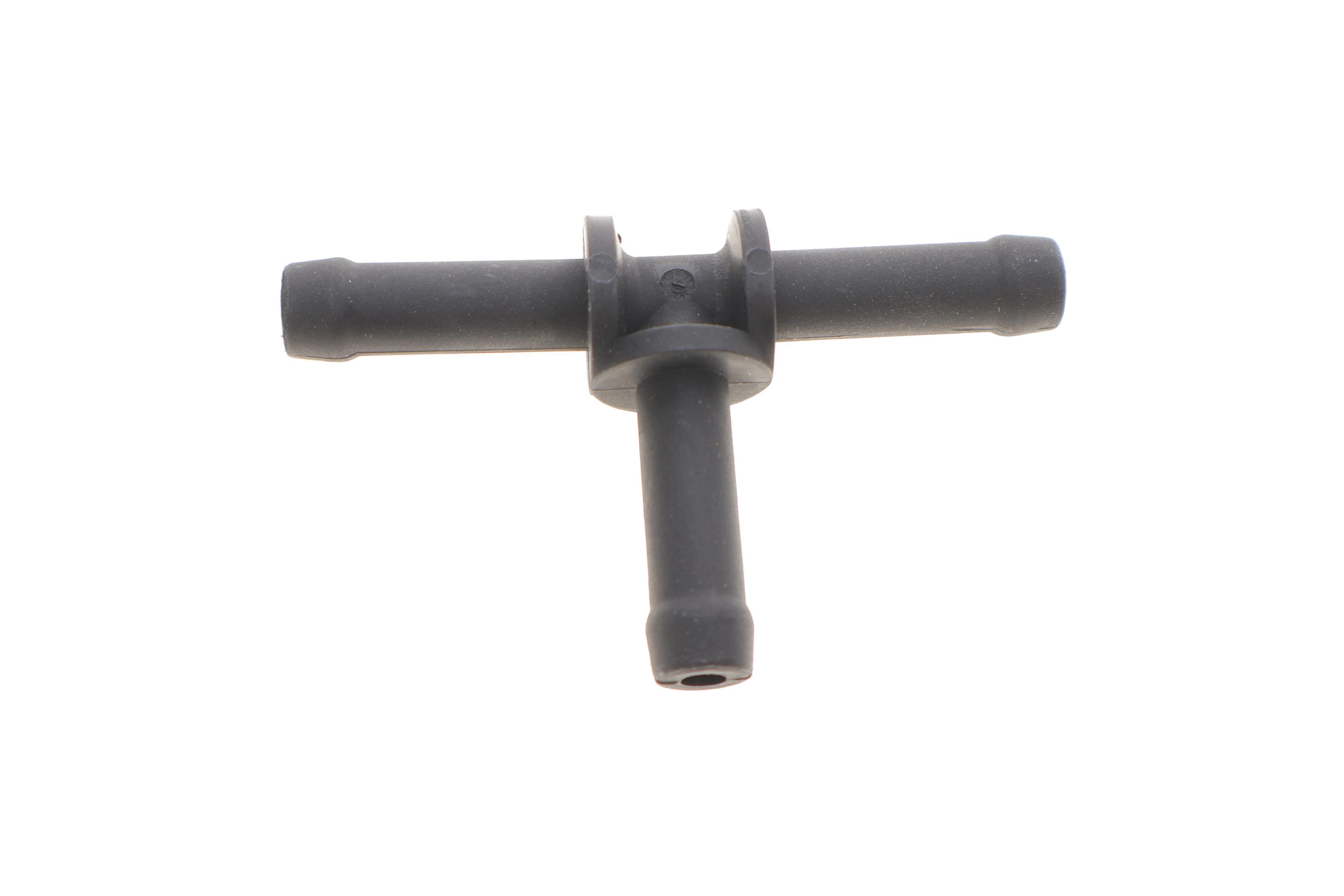 Фланец системы охлаждения VW Caddy III/IV /T5 03-20 (тройник)