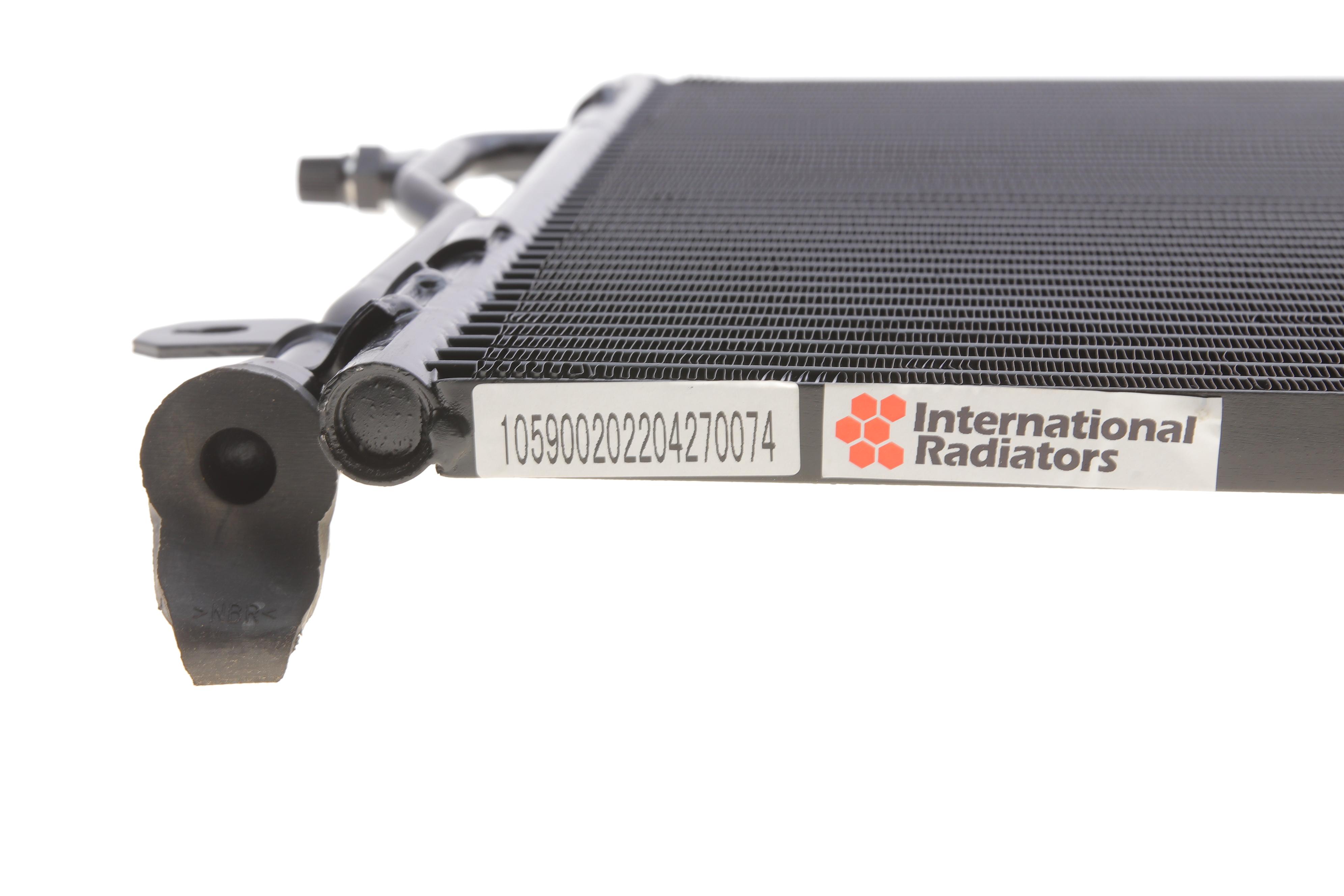 Радіатор кондиціонера Audi A4/A6 00-12