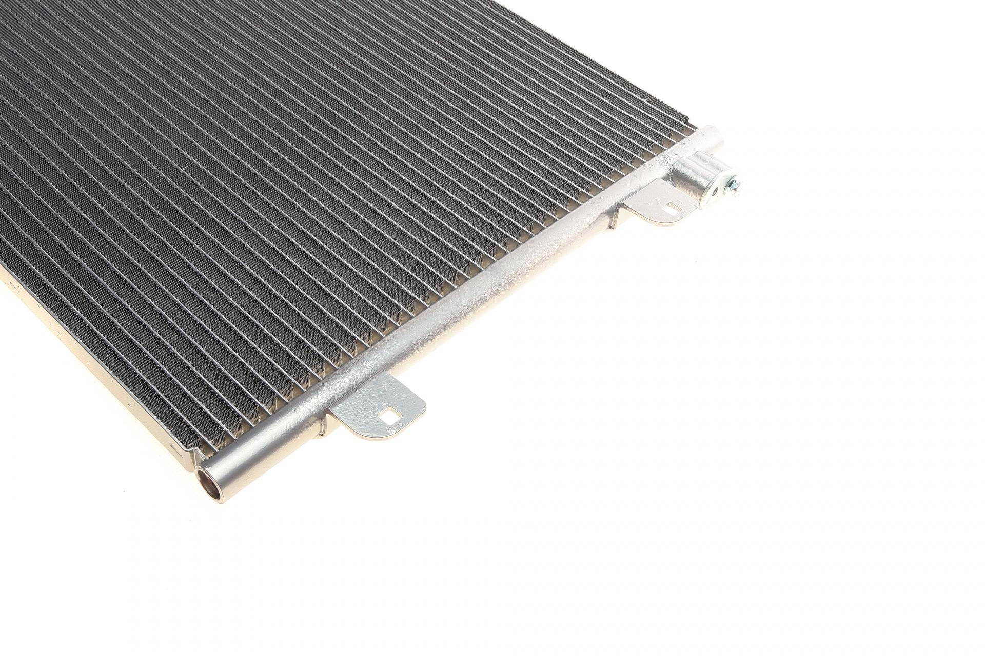 Радіатор кондиціонера Renault Master 1.9-3.0dCi 01-