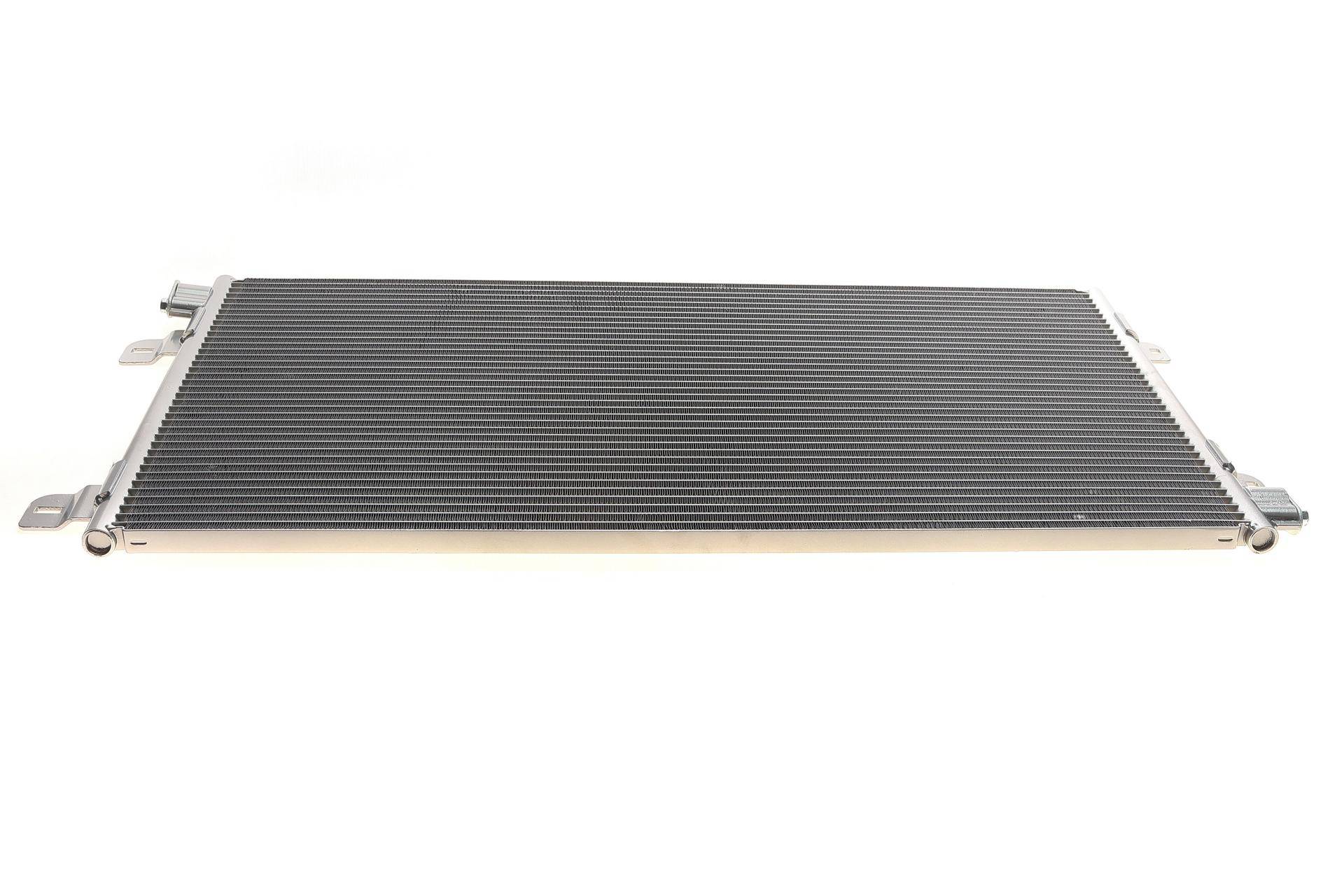 Радіатор кондиціонера Renault Master 1.9-3.0dCi 01-