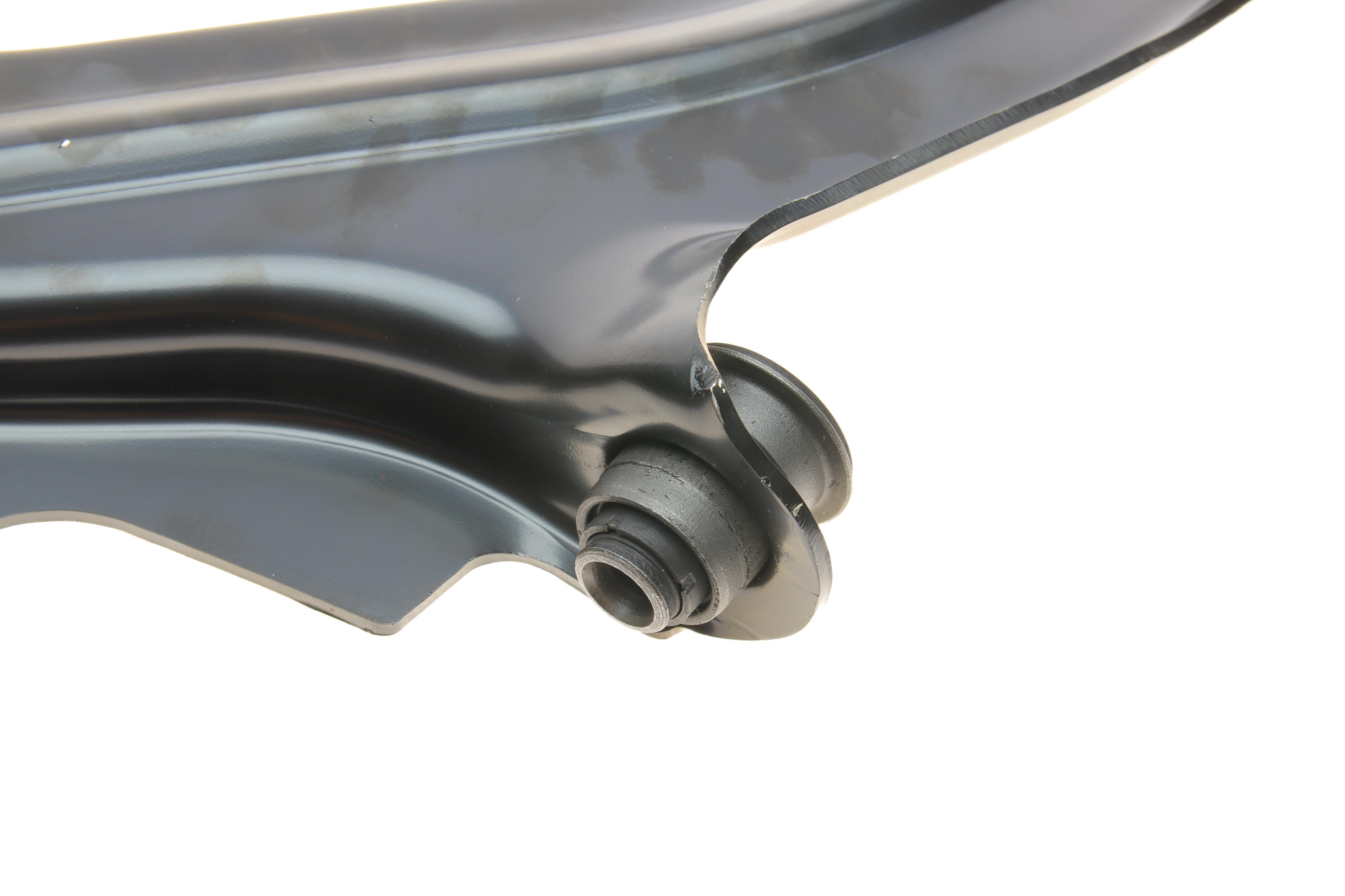 Важіль підвіски (передній/знизу) (L) Renault Megane II/Scenic II 02-/Captur I 13- (з кульовою d=18mm