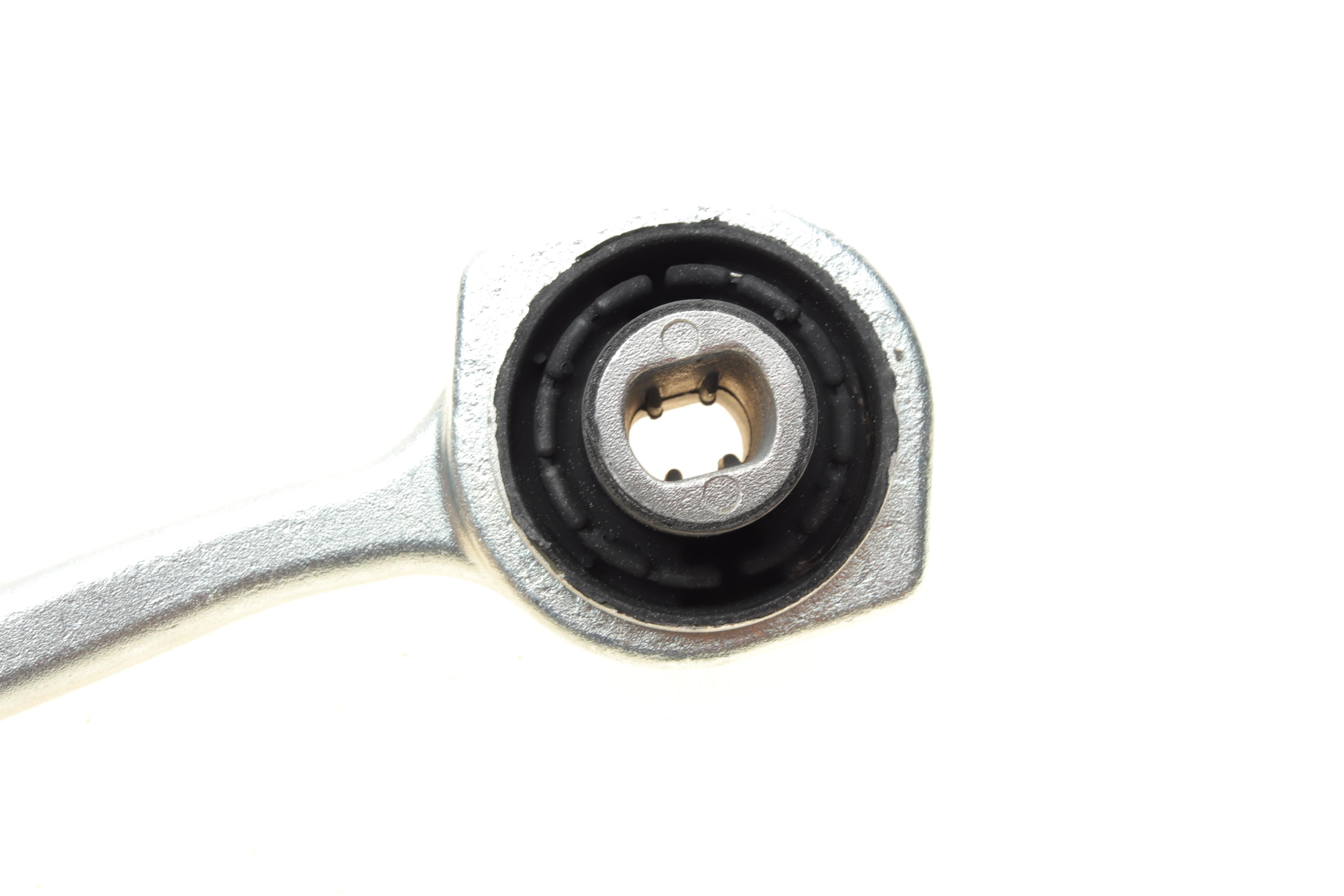 Важіль підвіски (передній/знизу) (R) MB C-class (W203/S203/CL203) 00-11