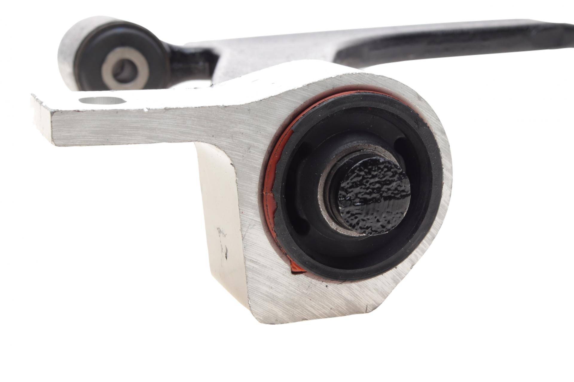 Важіль підвіски (передній/знизу) (R) Citroen Berlingo/Peugeot Partner 1.6-2.0 99-