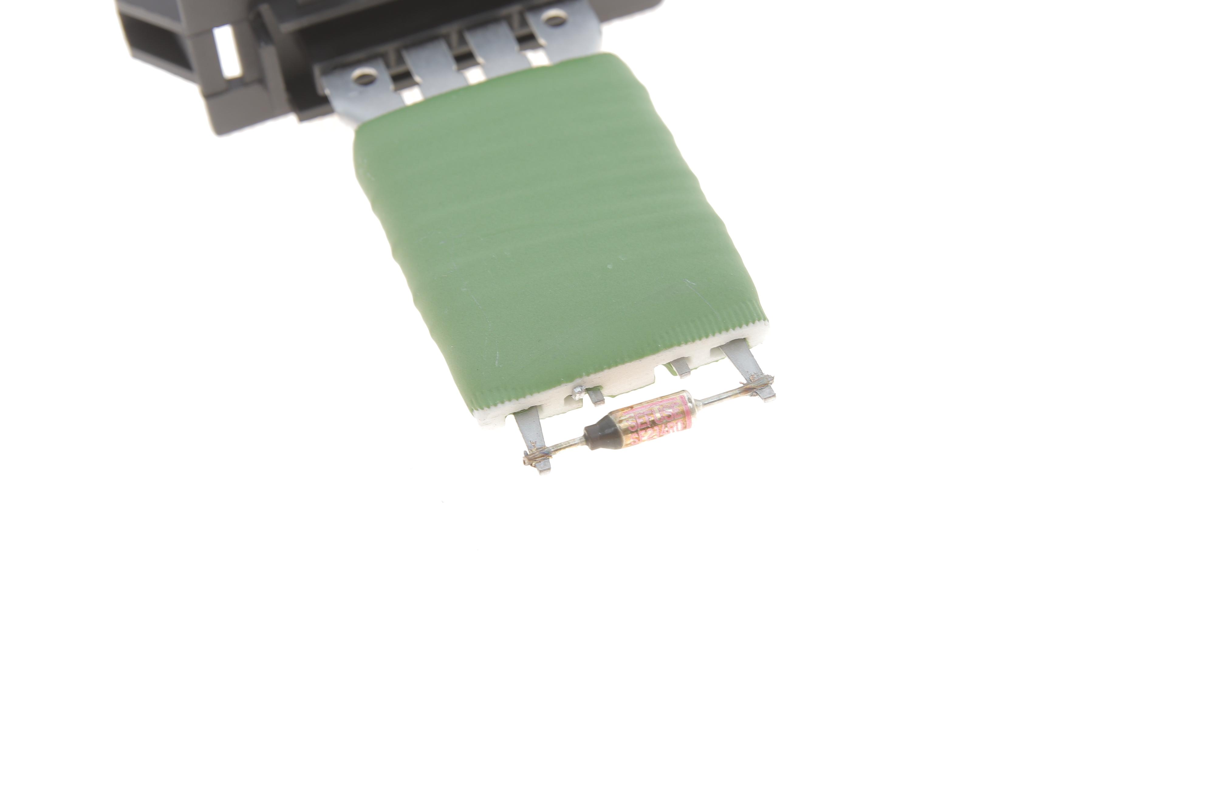 Реостат пічки MB Sprinter CDI/VW LT 96-06/VW Caddy 03- (4 контакта)