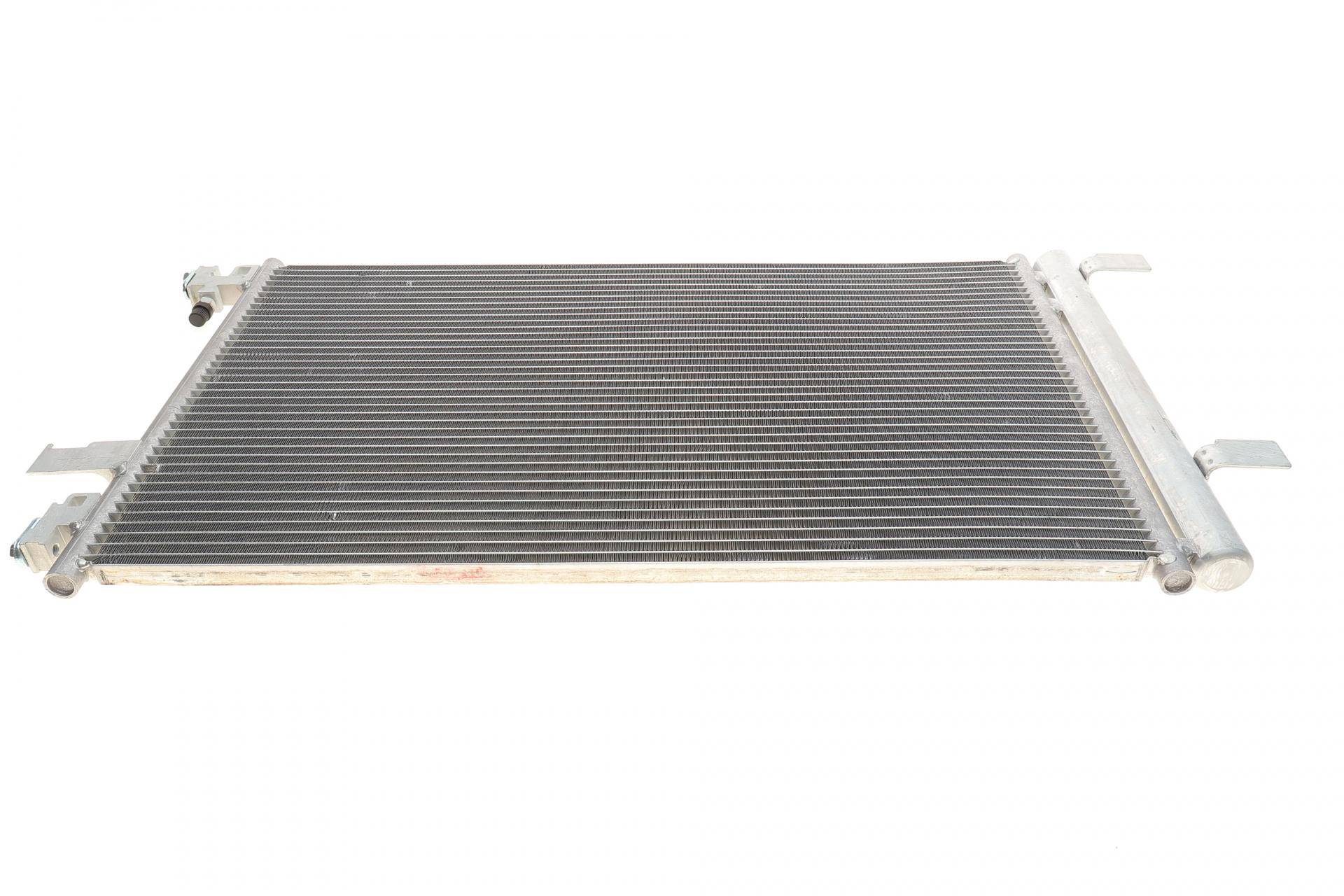 Радіатор кондиціонера Opel Astra/Insignia/Zafira 1.4-2.0D 09-