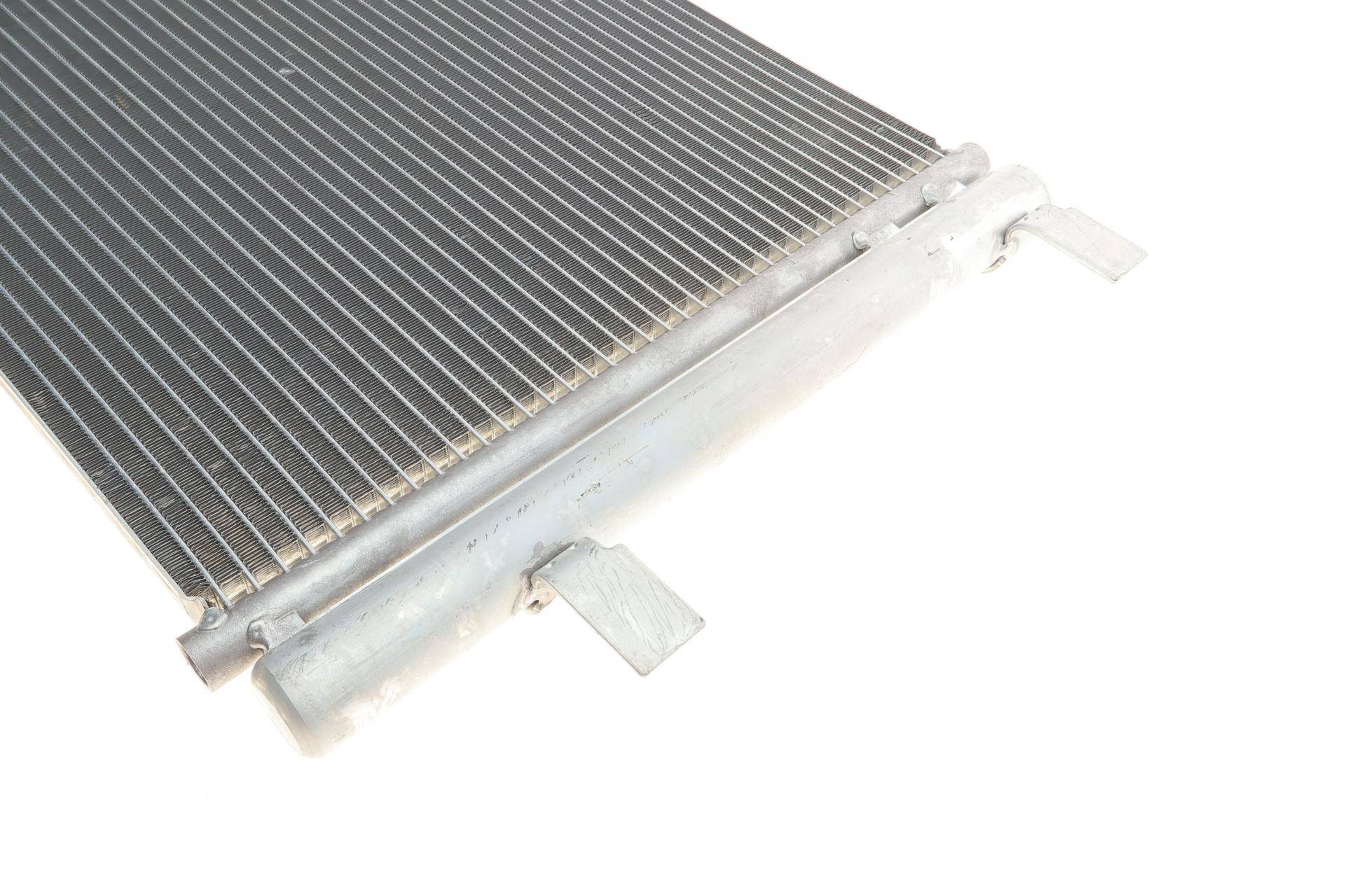 Радіатор кондиціонера Opel Astra/Insignia/Zafira 1.4-2.0D 09-