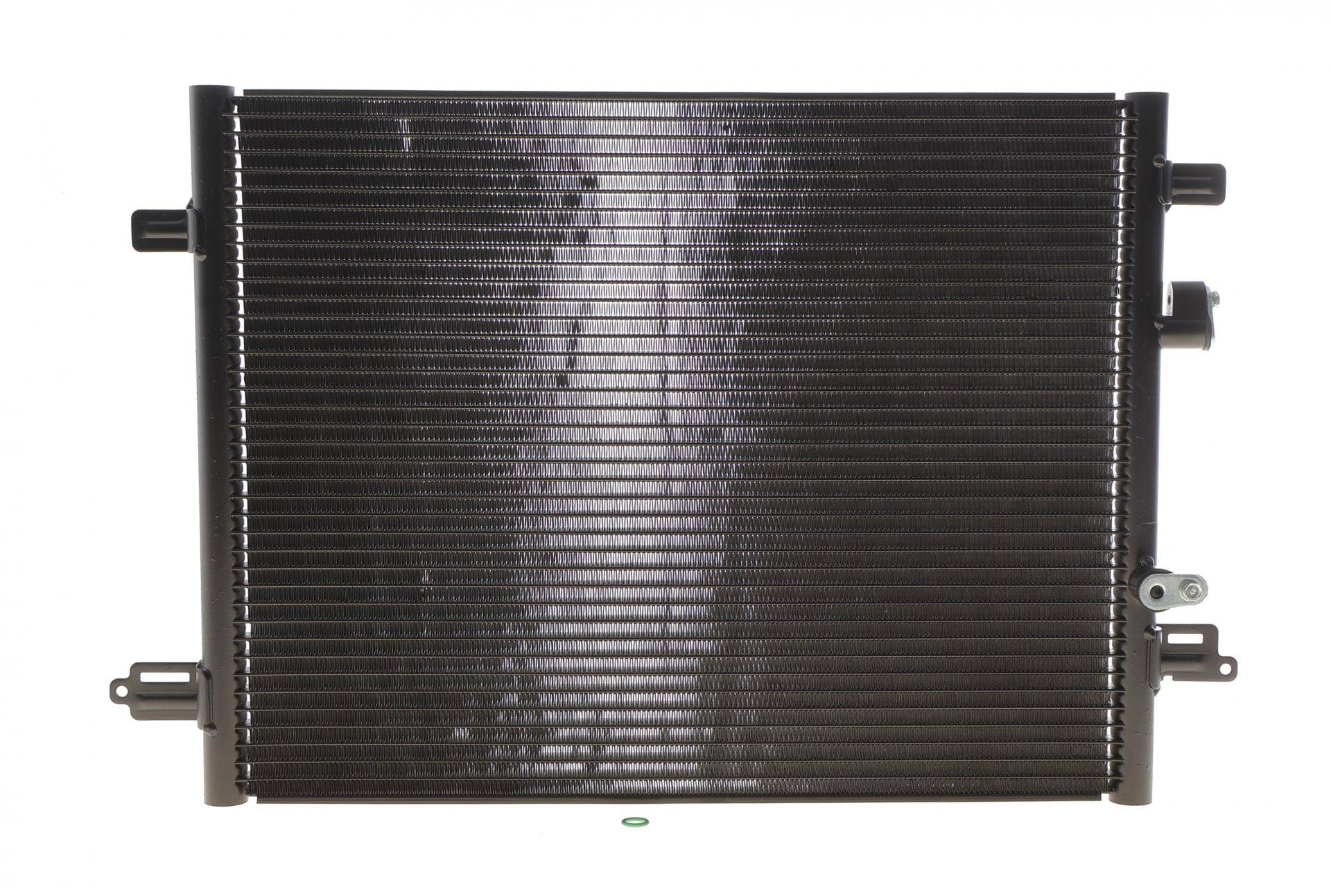 Радіатор кондиціонера Renault Zoe 12-