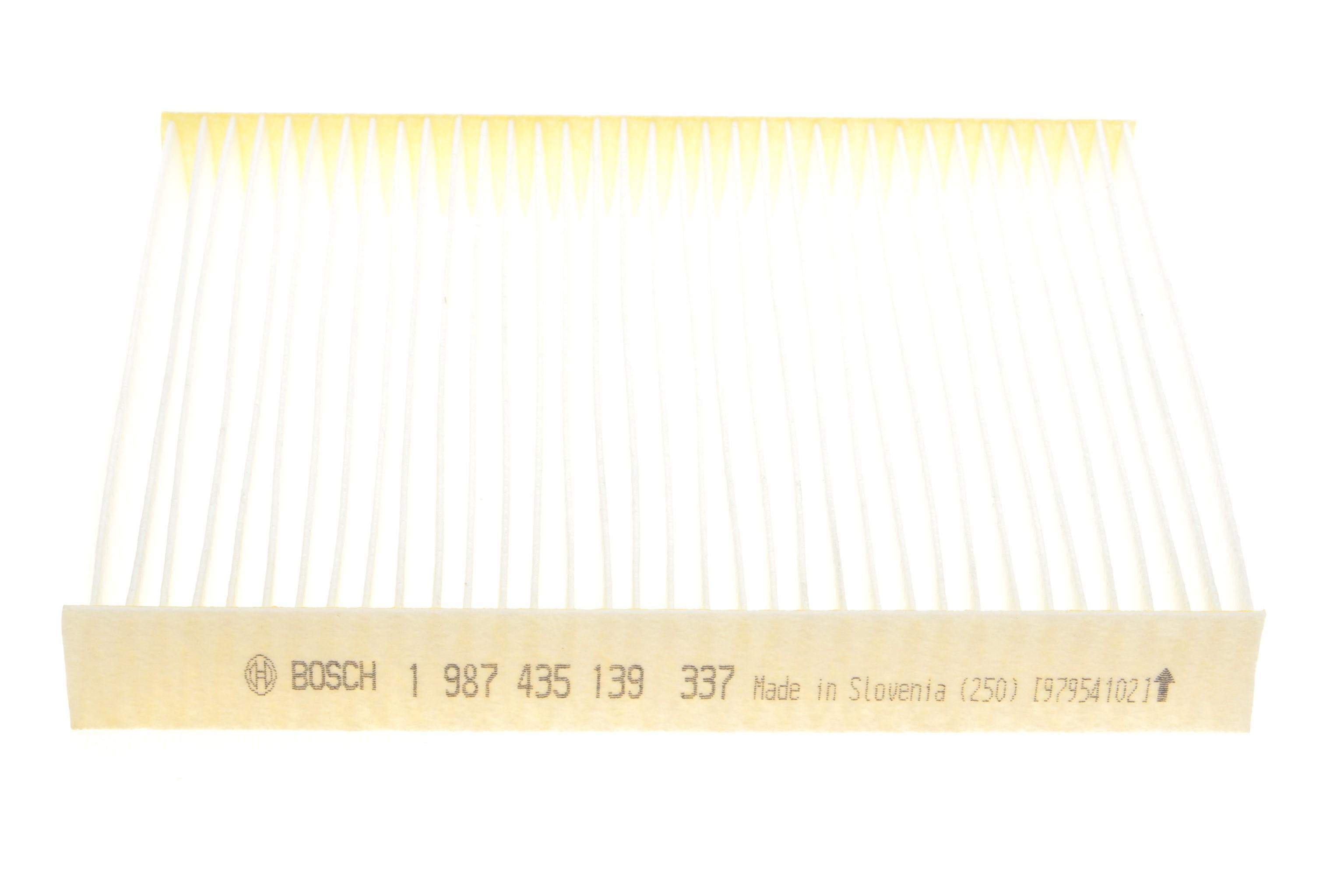 Фільтр салону Chrysler Grand Voyager 2.8CRDI/3.6 24V 07- (вугільний)