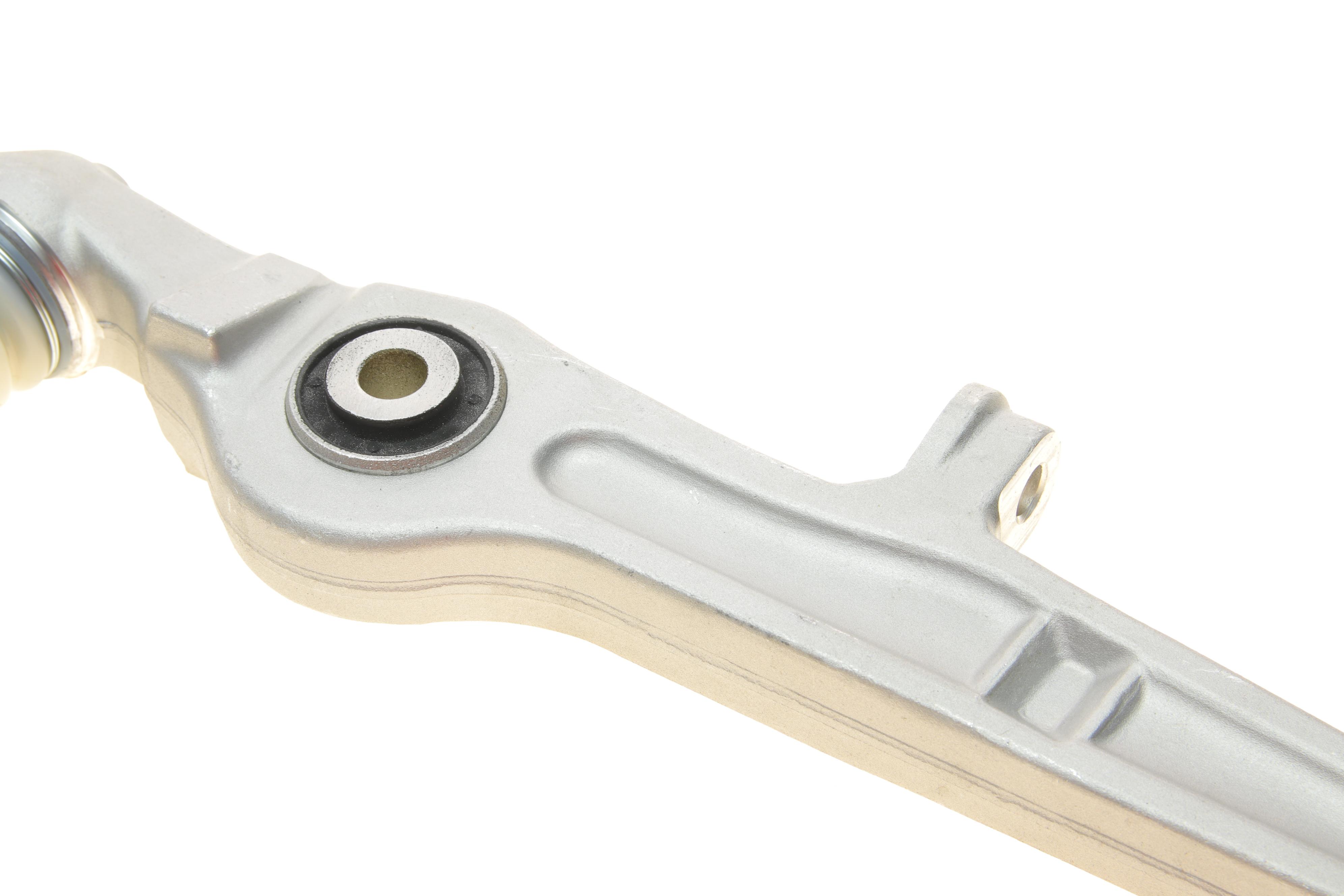 Важіль підвіски (передній/знизу) Audi A4/A6/VW Passat 1.6-4.2 97-09