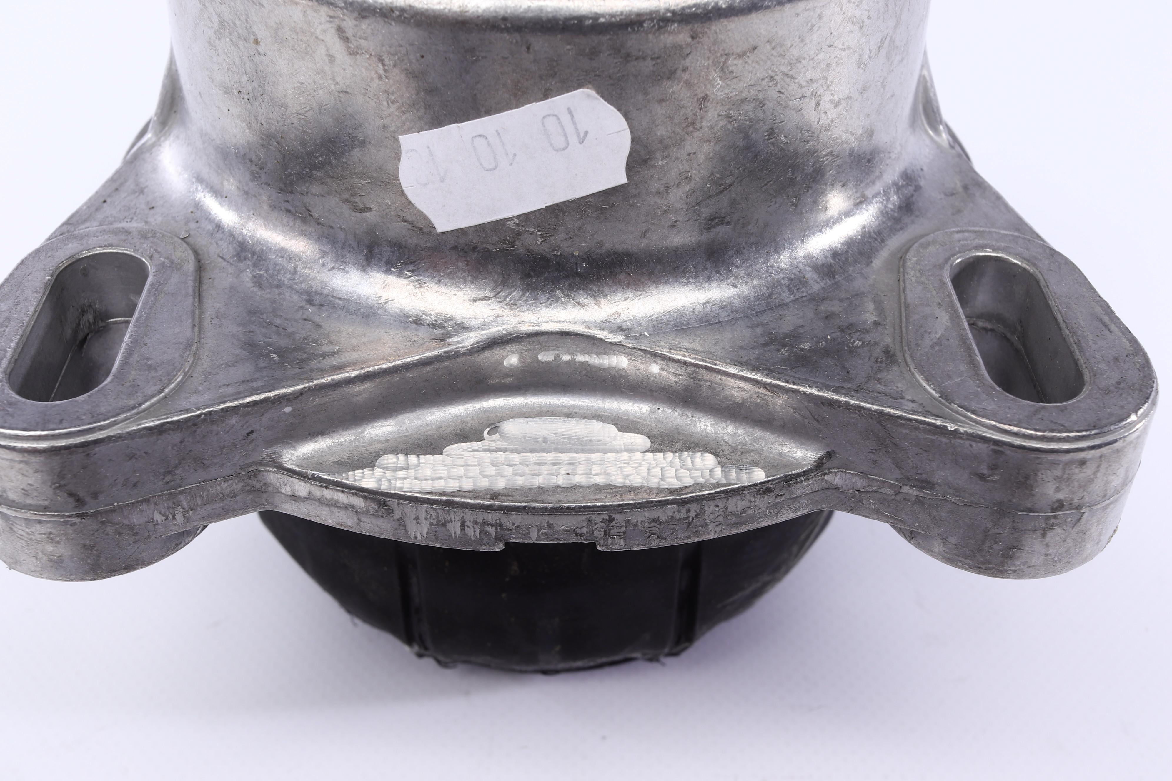 Подушка двигуна (передня) Ford Transit 2.3/2.4 TDCi 04-