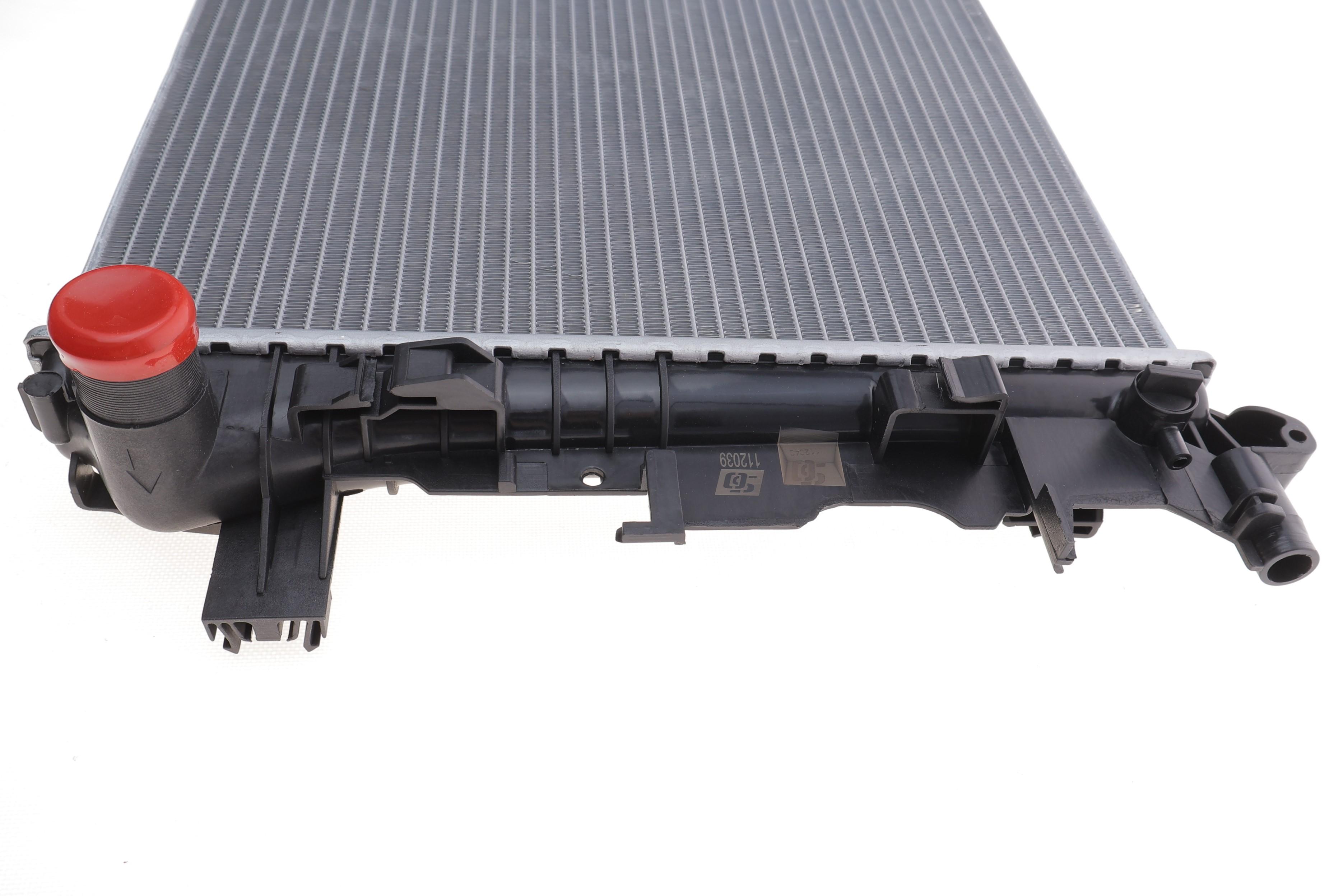 Радіатор охолодження MB Sprinter/VW Crafter 06- (+AC/-AC)