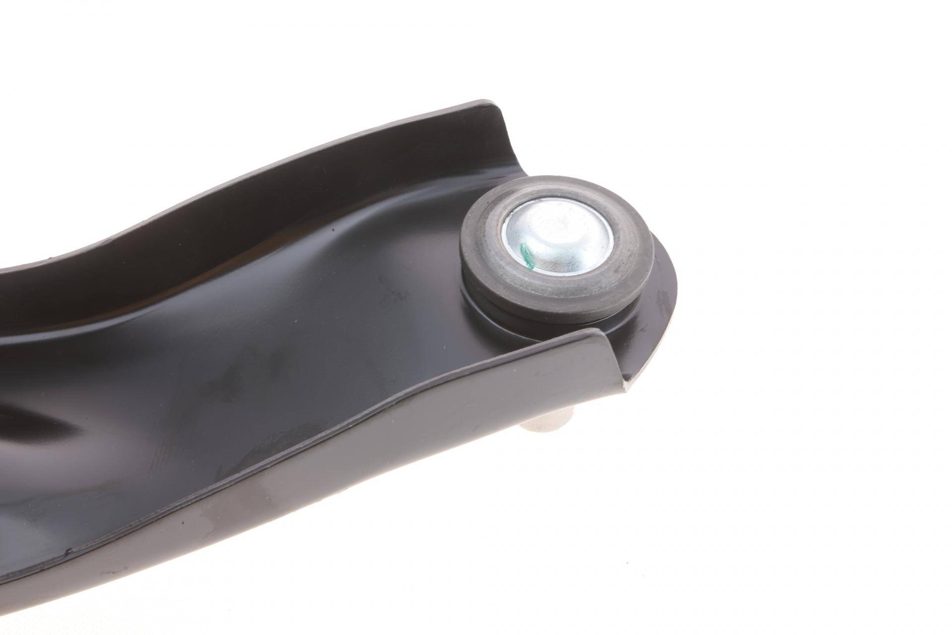 Важіль підвіски (передній/знизу) (R) Nissan Juke/Leaf 10-