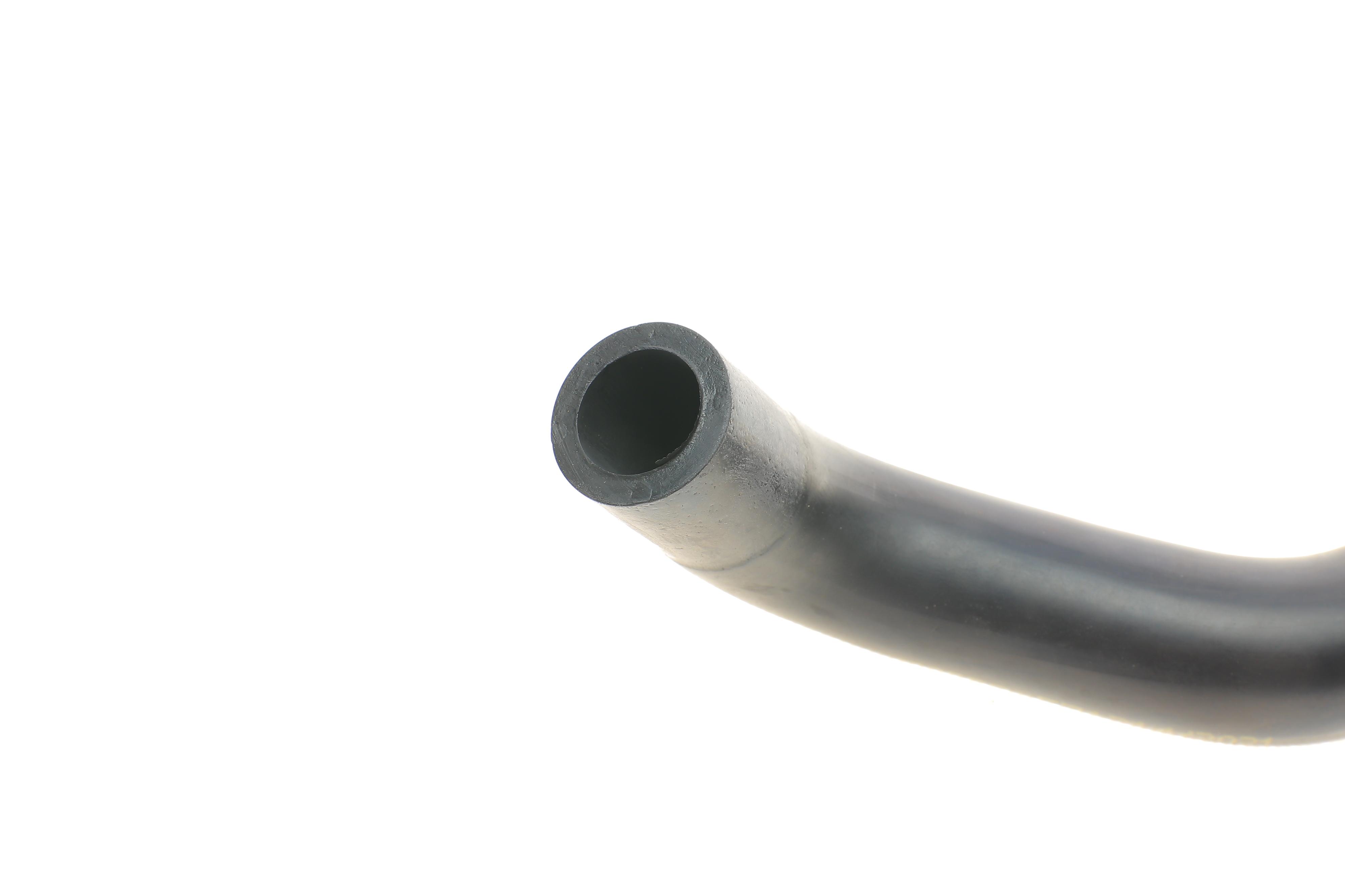 Патрубок вентиляції картера VW Passat 1.8 96-00