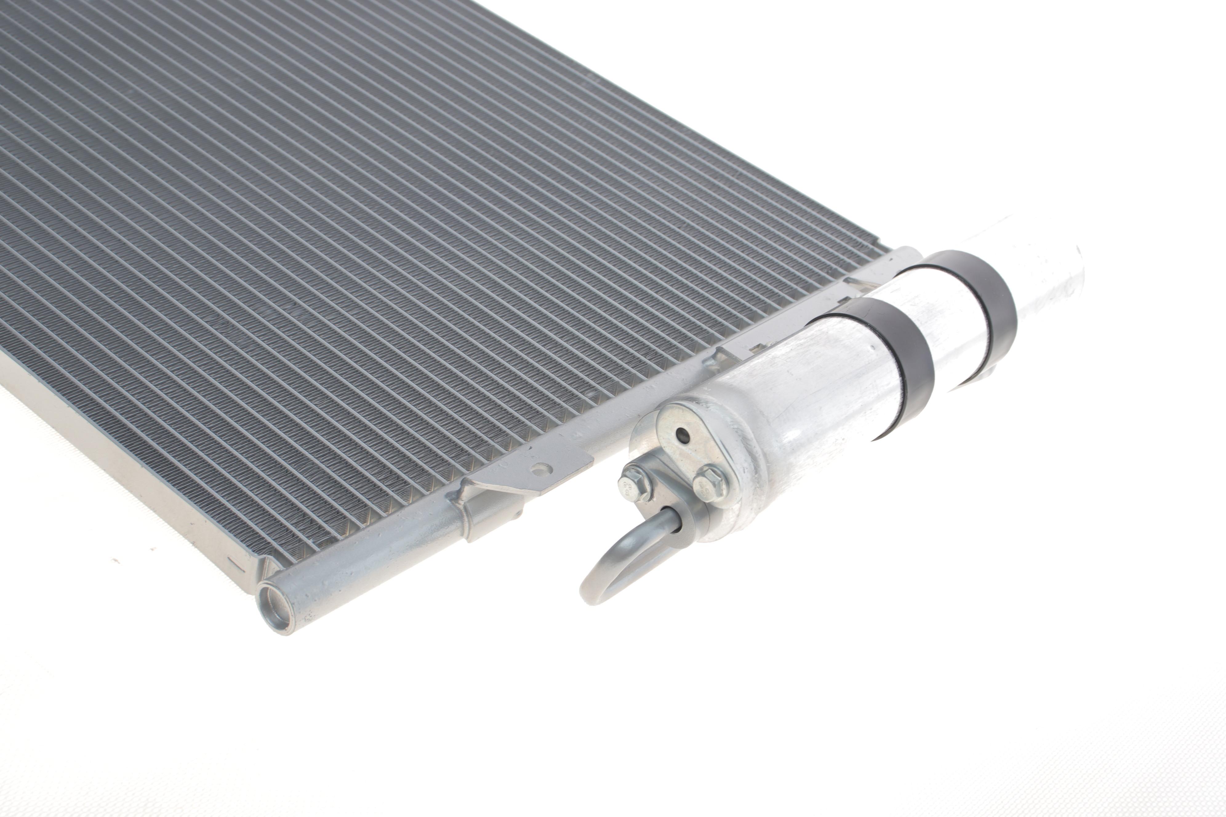 Радіатор кондиціонера Renault Kangoo 1.5-1.9dCi 01-