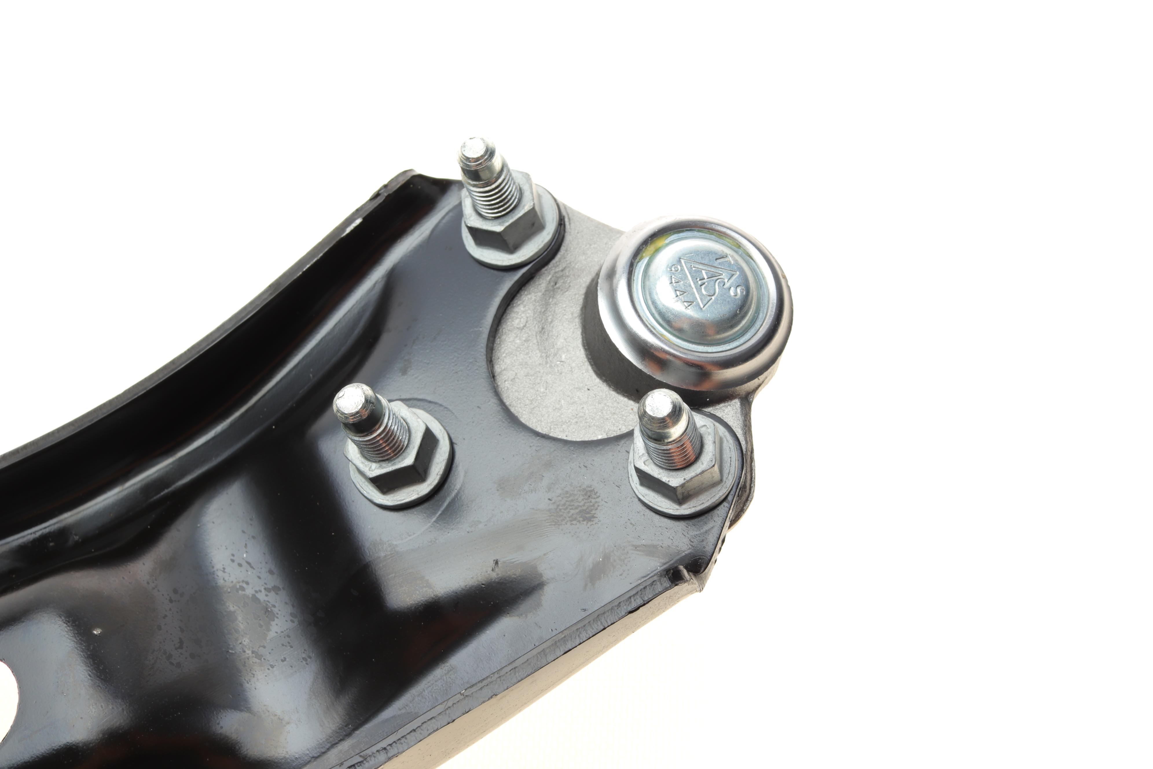 Важіль підвіски (передній/знизу) (R) VW Caddy/Golf/Touran/Skoda Octavia 03-