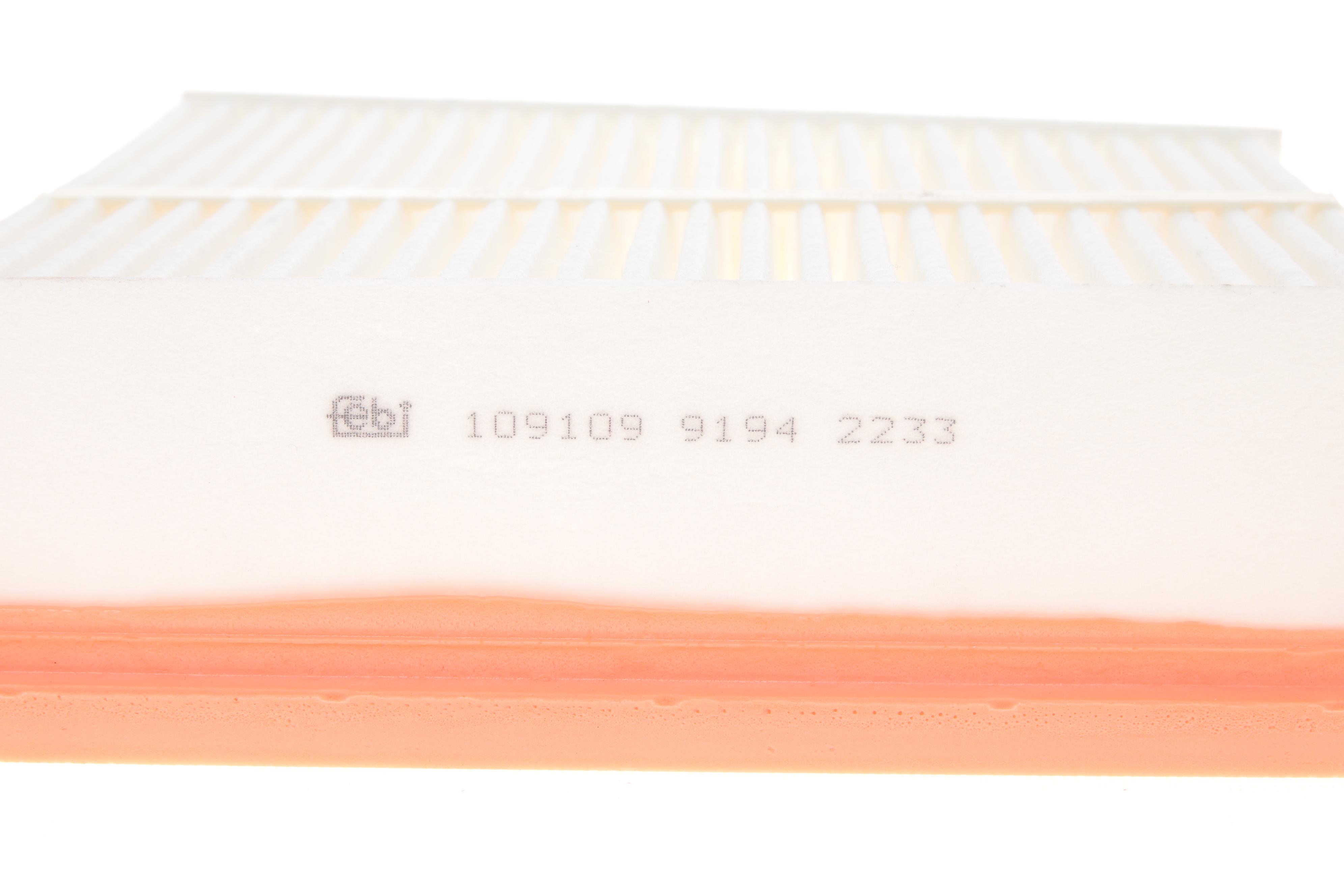 Фільтр повітряний Renault Scenic III/Megane III 2.0 CVT 09-