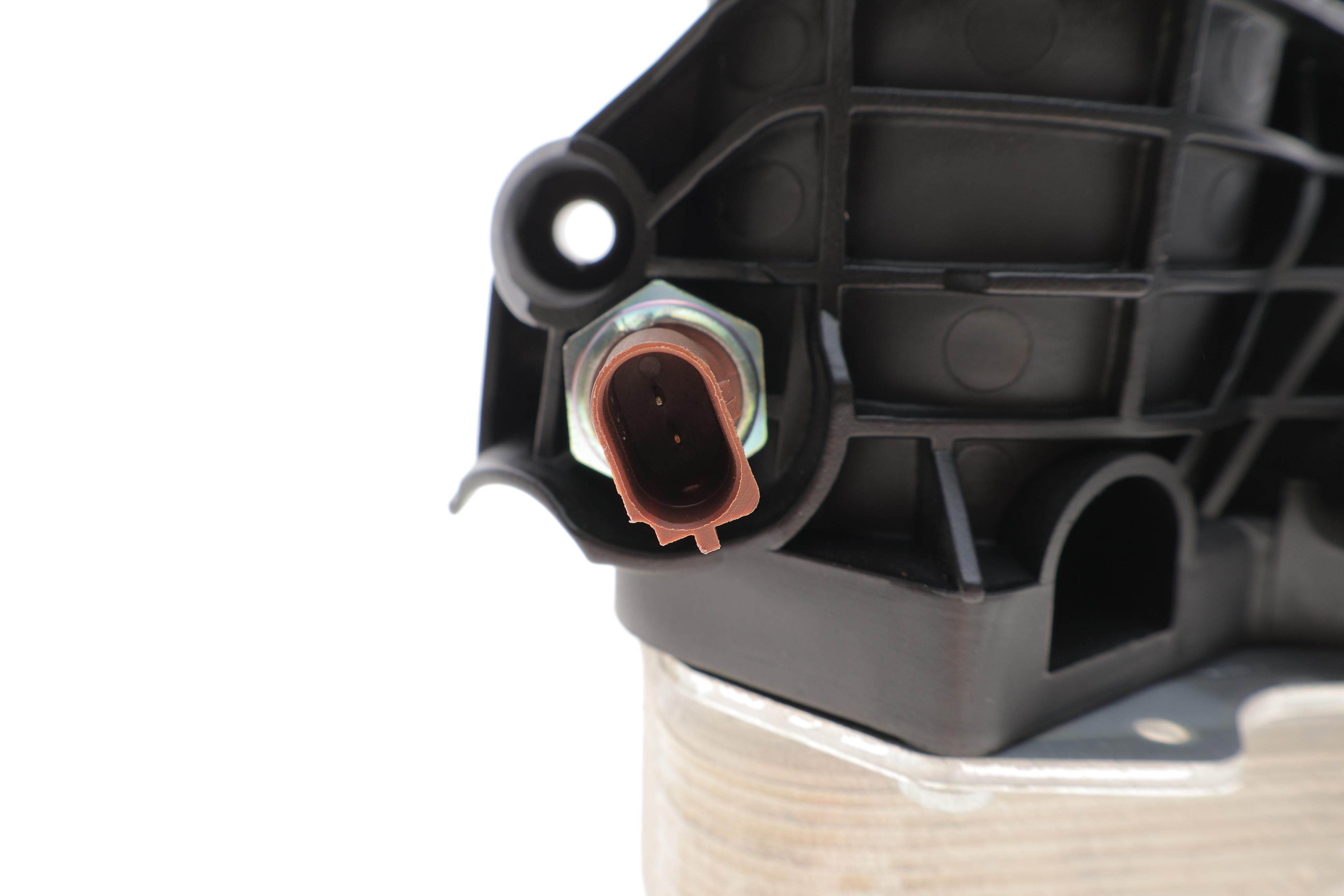 Корпус фільтру масляного (з радіатором) VW Golf/Caddy/Crafter 2.0TDI 15-/Audi A3/Q2 1.6/2.0 TDI 15-