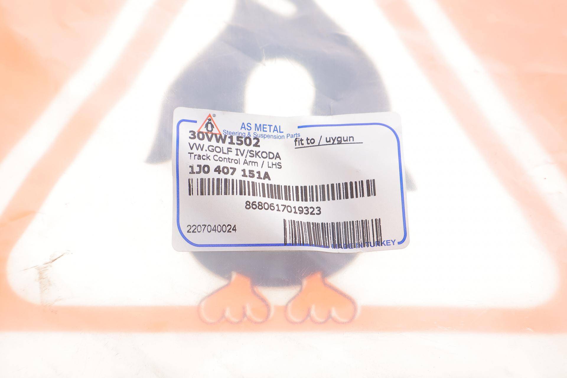 Важіль підвіски (передній/знизу) (L) VW Golf IV 1.0-2.8 V6 97-08 (з кульовою)