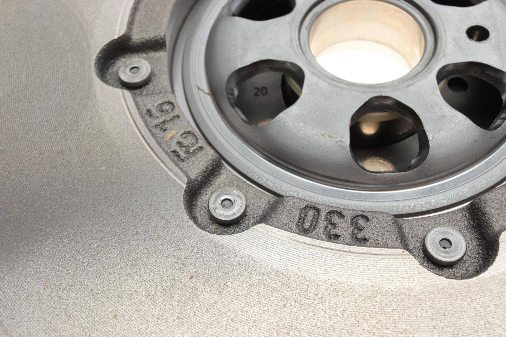 Демпфер зчеплення VW Golf VI/Passat/Touran/Audi Q3/Skoda Octavia 2.0TDI 04- (240mm)