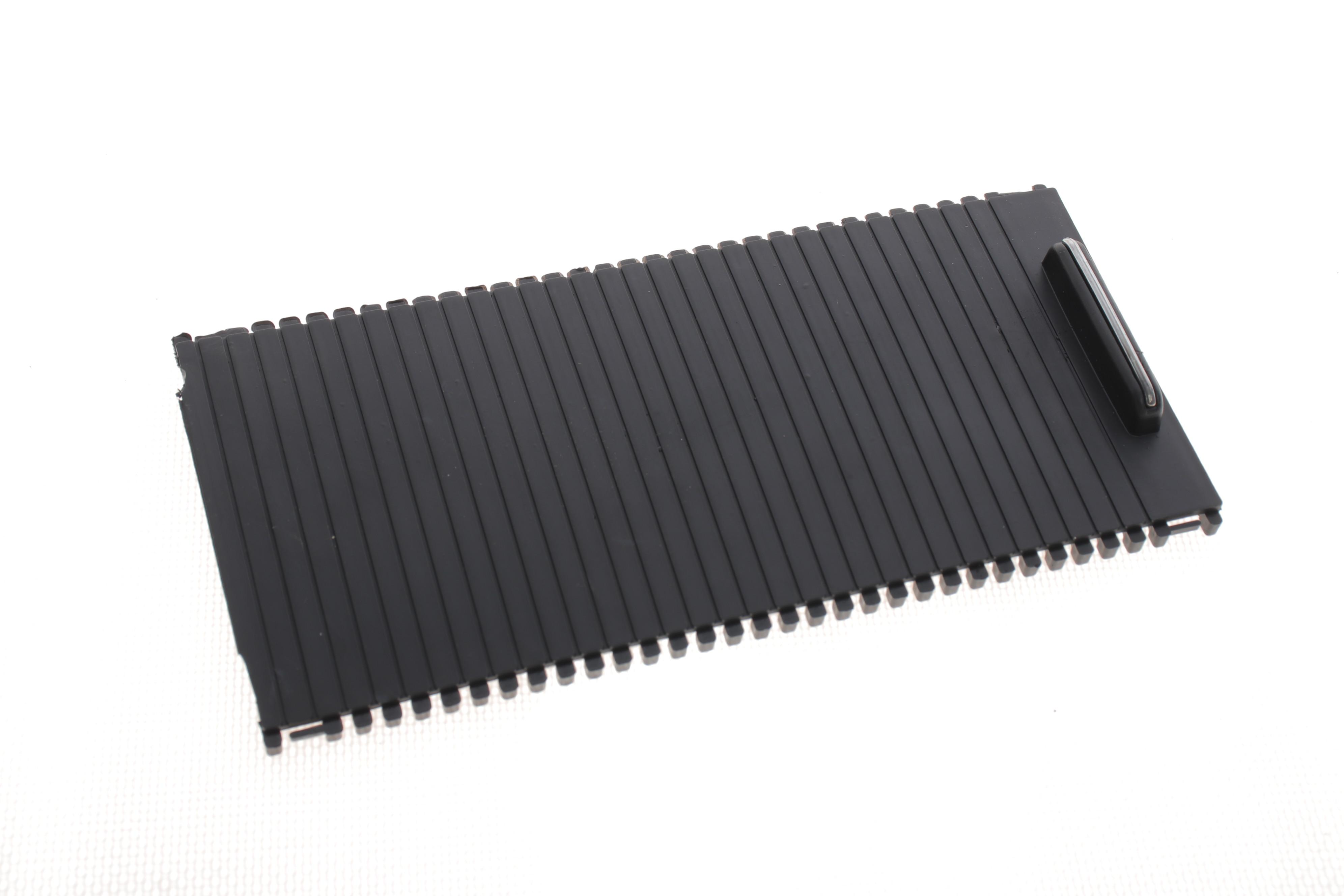 Шторка бардачка MB C-class (W204)/E-class (W212) 07-16