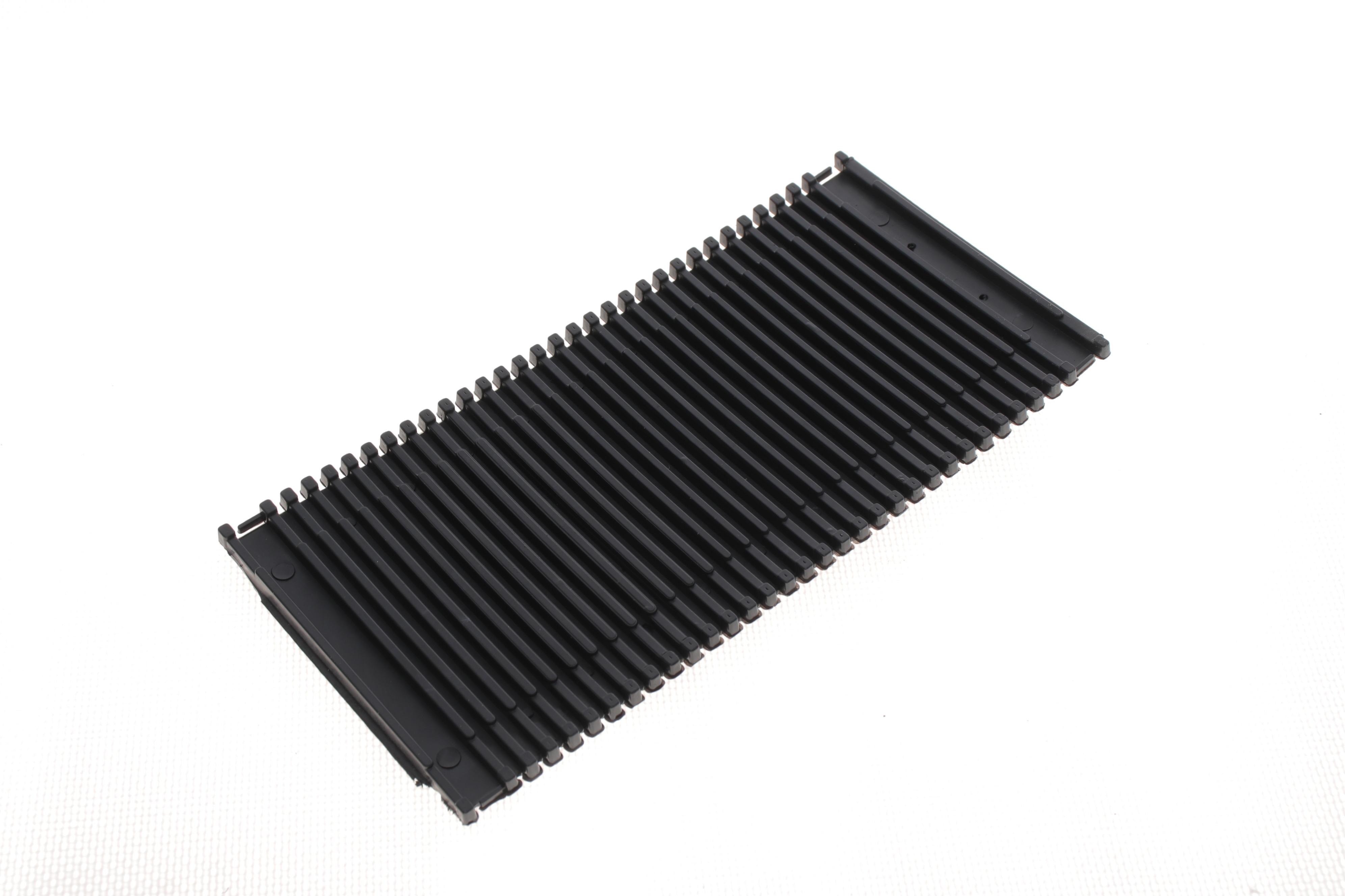 Шторка бардачка MB C-class (W204)/E-class (W212) 07-16