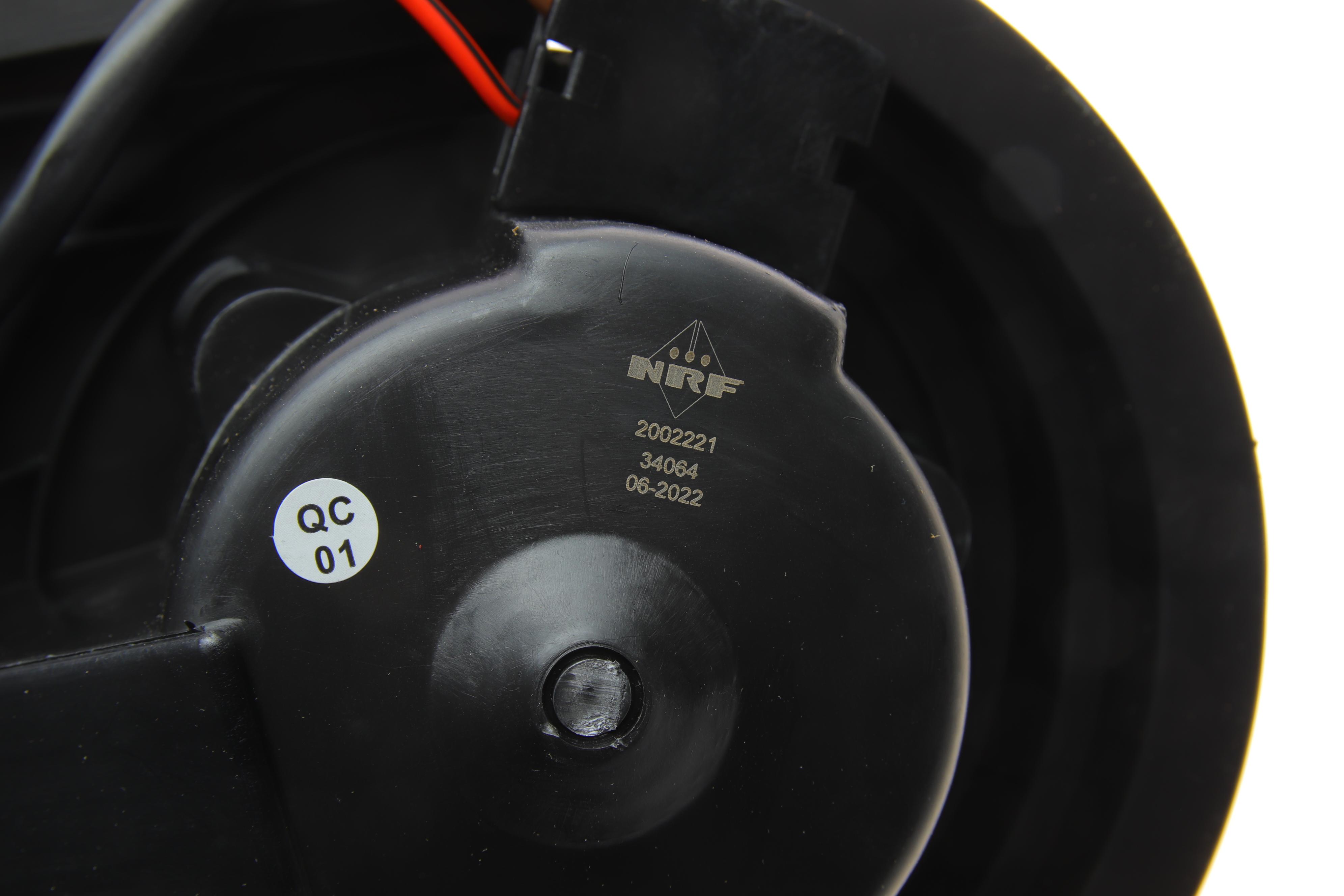 Моторчик печки VW Caddy II/Golf/Polo 91-04