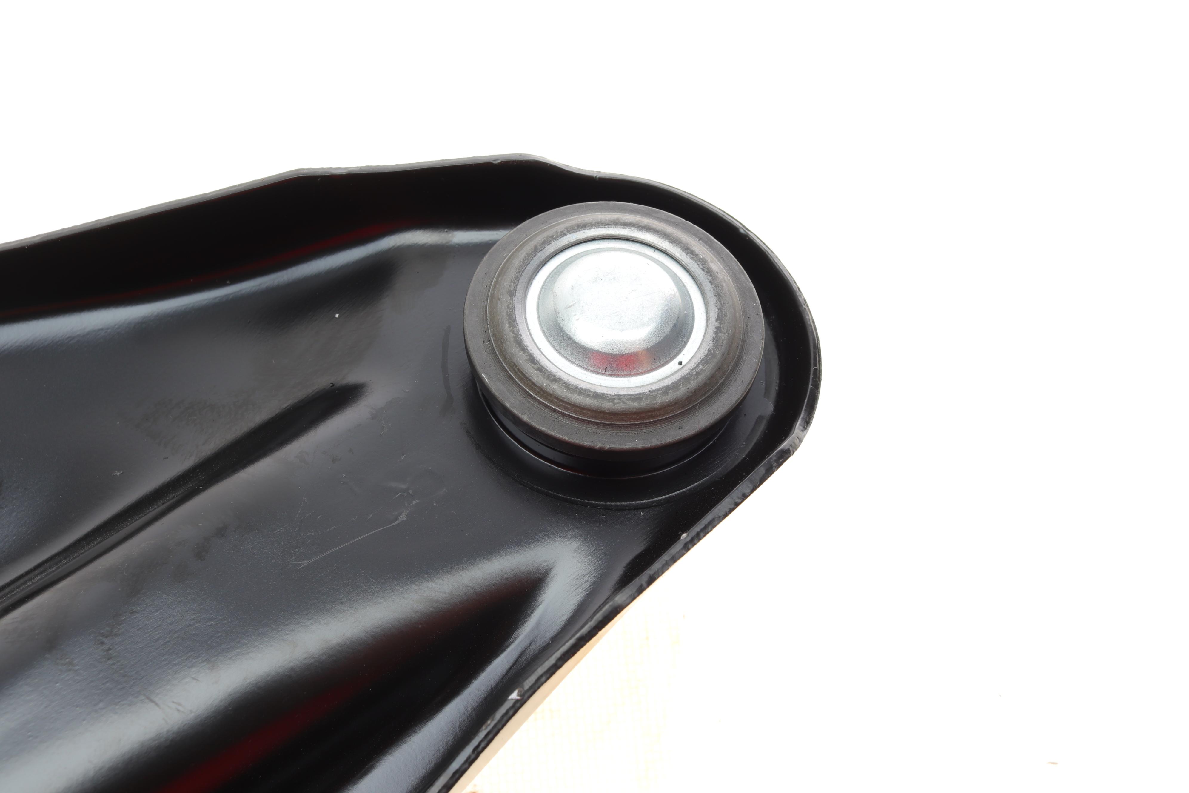 Важіль підвіски (передній/знизу) (R) Renault Logan 04-