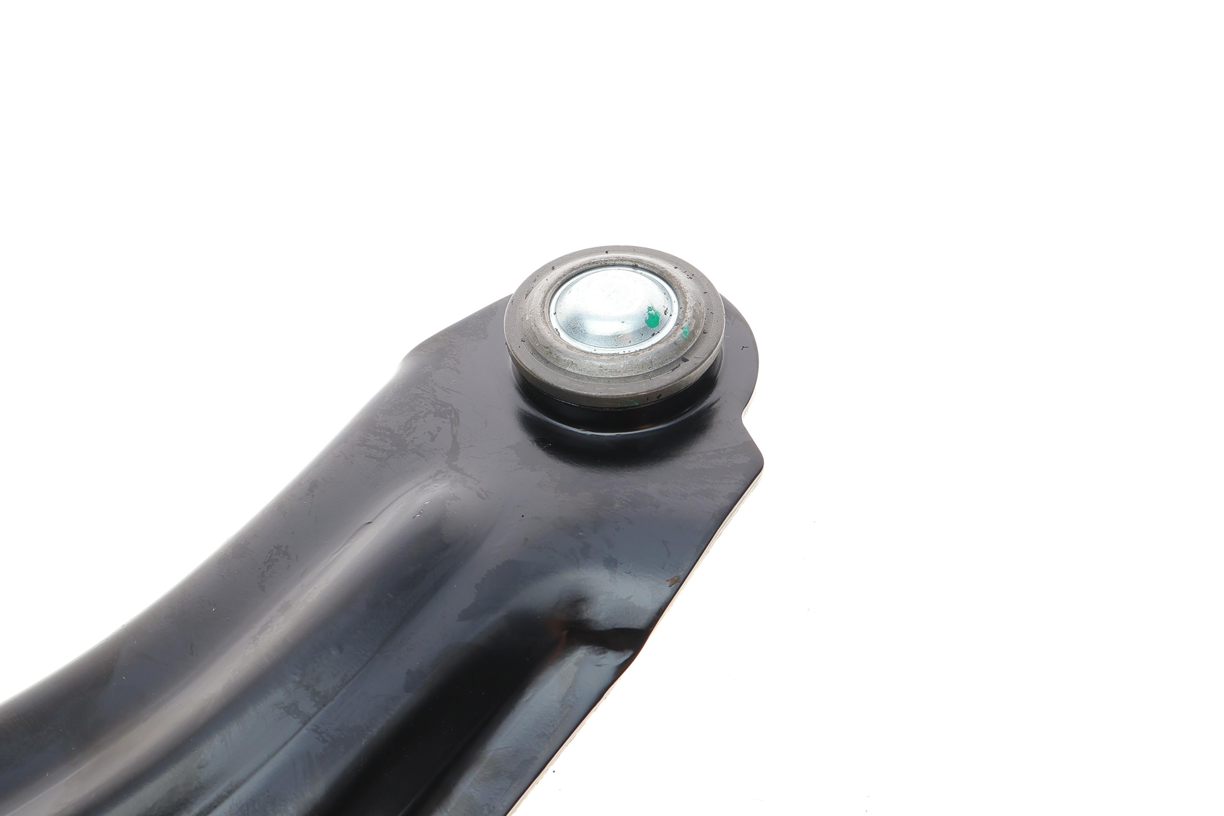 Важіль підвіски (передній/знизу) (R) Renault Megane II/Scenic II 02-/Captur I 13- (з кульовою)