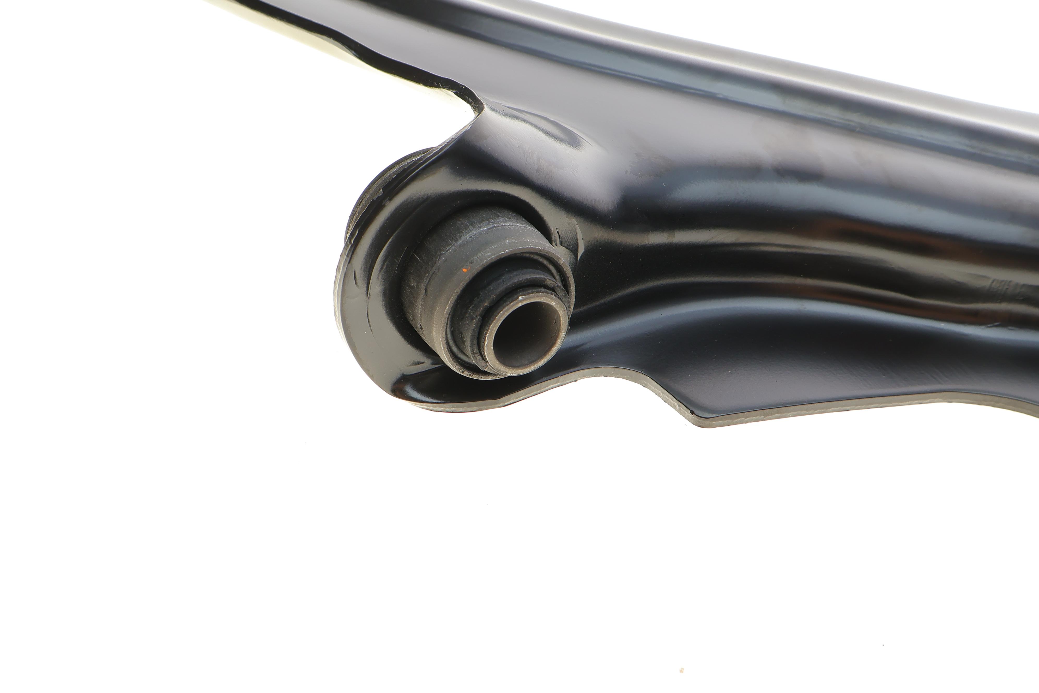 Важіль підвіски (передній/знизу) (R) Renault Megane II/Scenic II 02-/Captur I 13- (з кульовою)