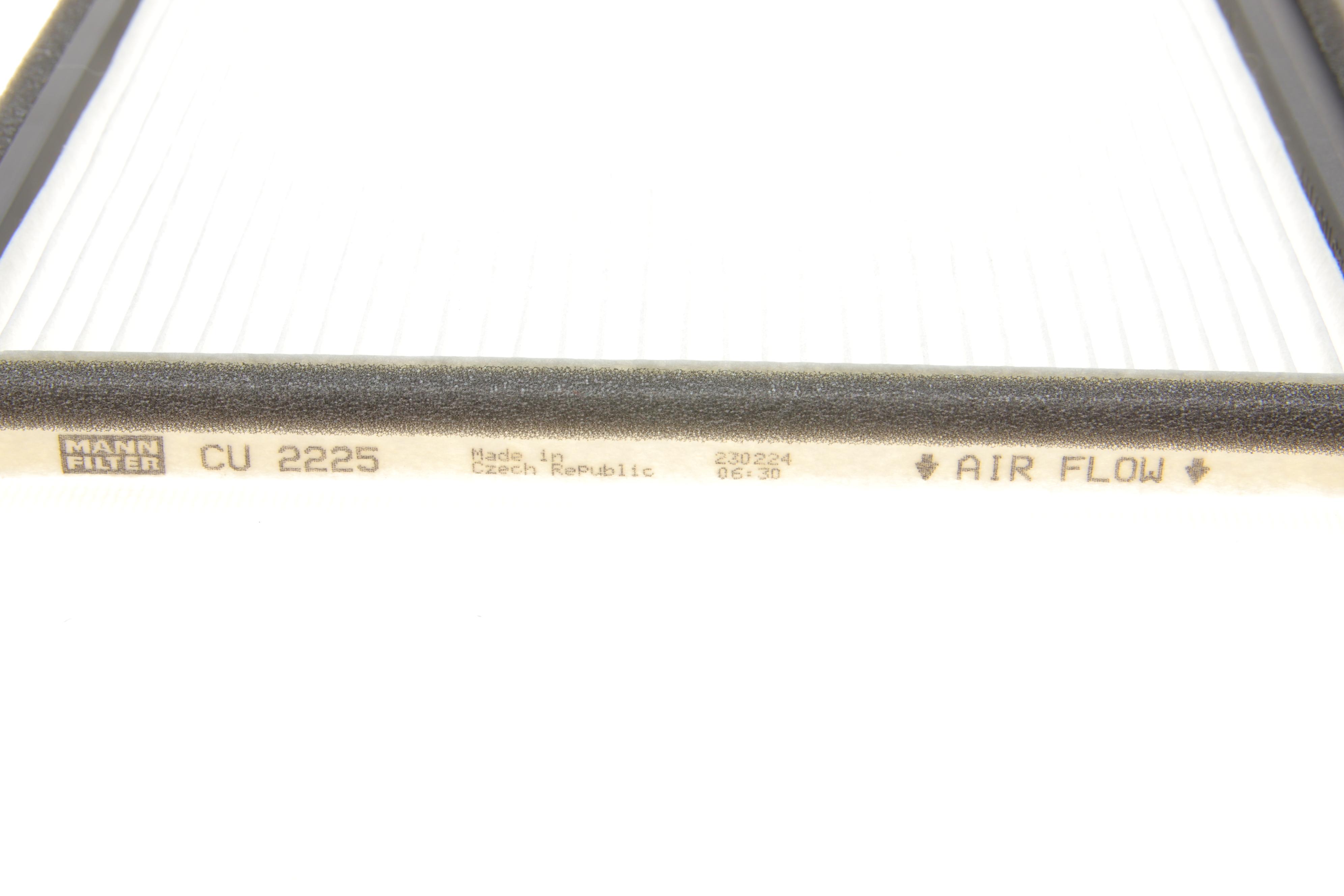 Фільтр салону Citroen Berlingo/Peugeot Partner 96-