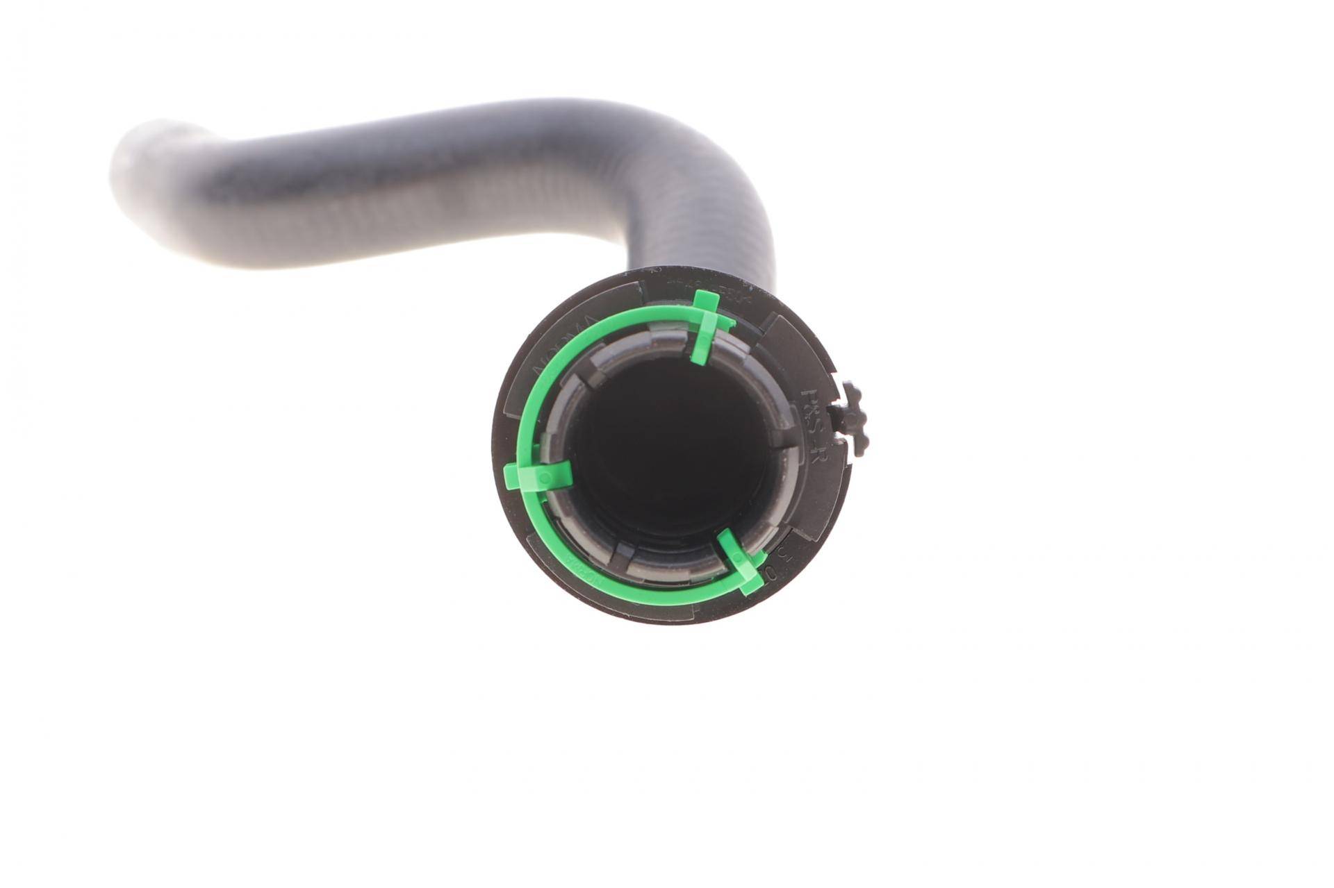 Патрубок системи охолодження Opel Astra/Zafira 1.4/1.6 98-09