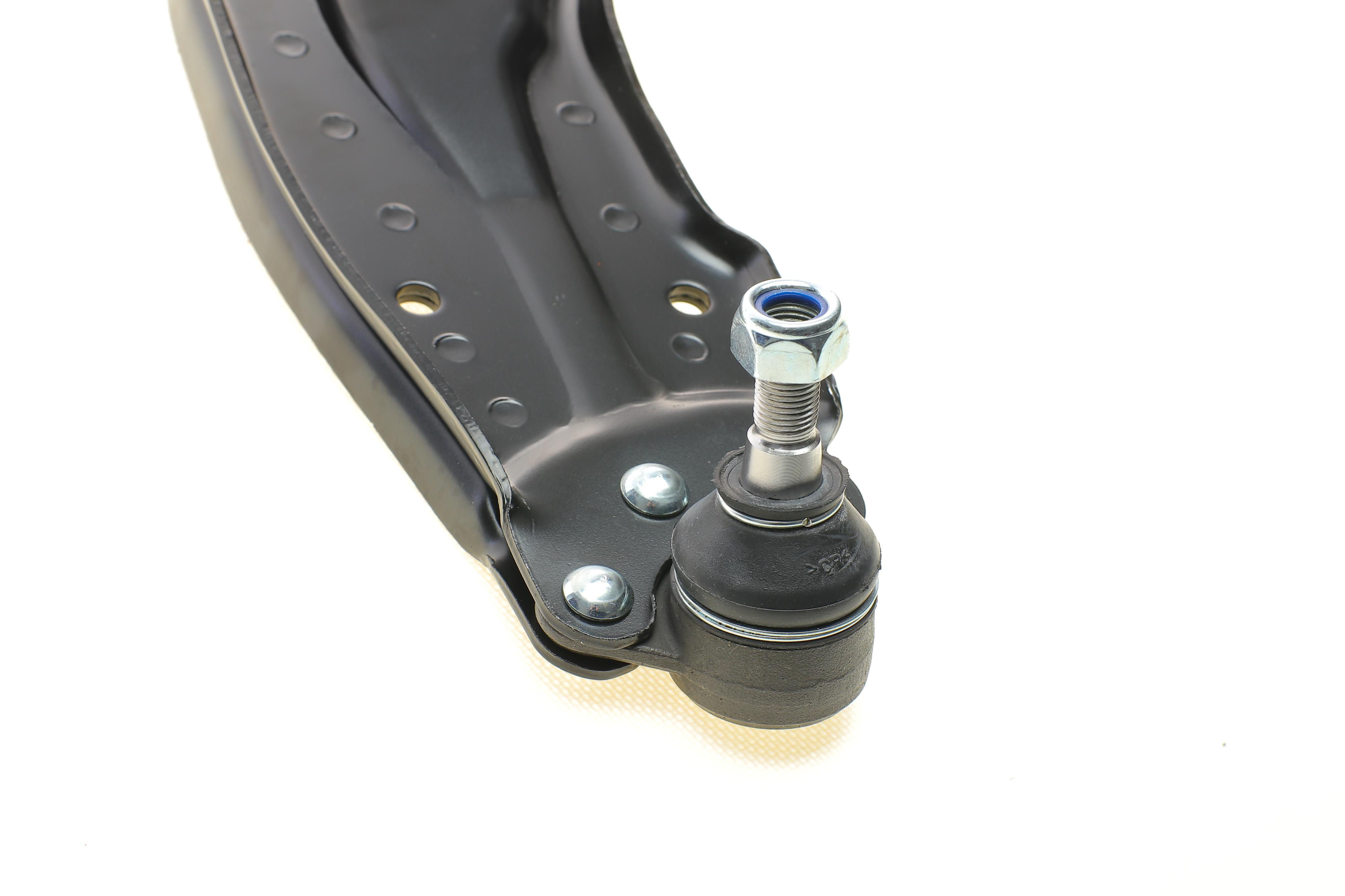 Важіль підвіски (передній/знизу) (L) Fiat Doblo 01-/Palio 96-/Strada 03- (з кульовою)