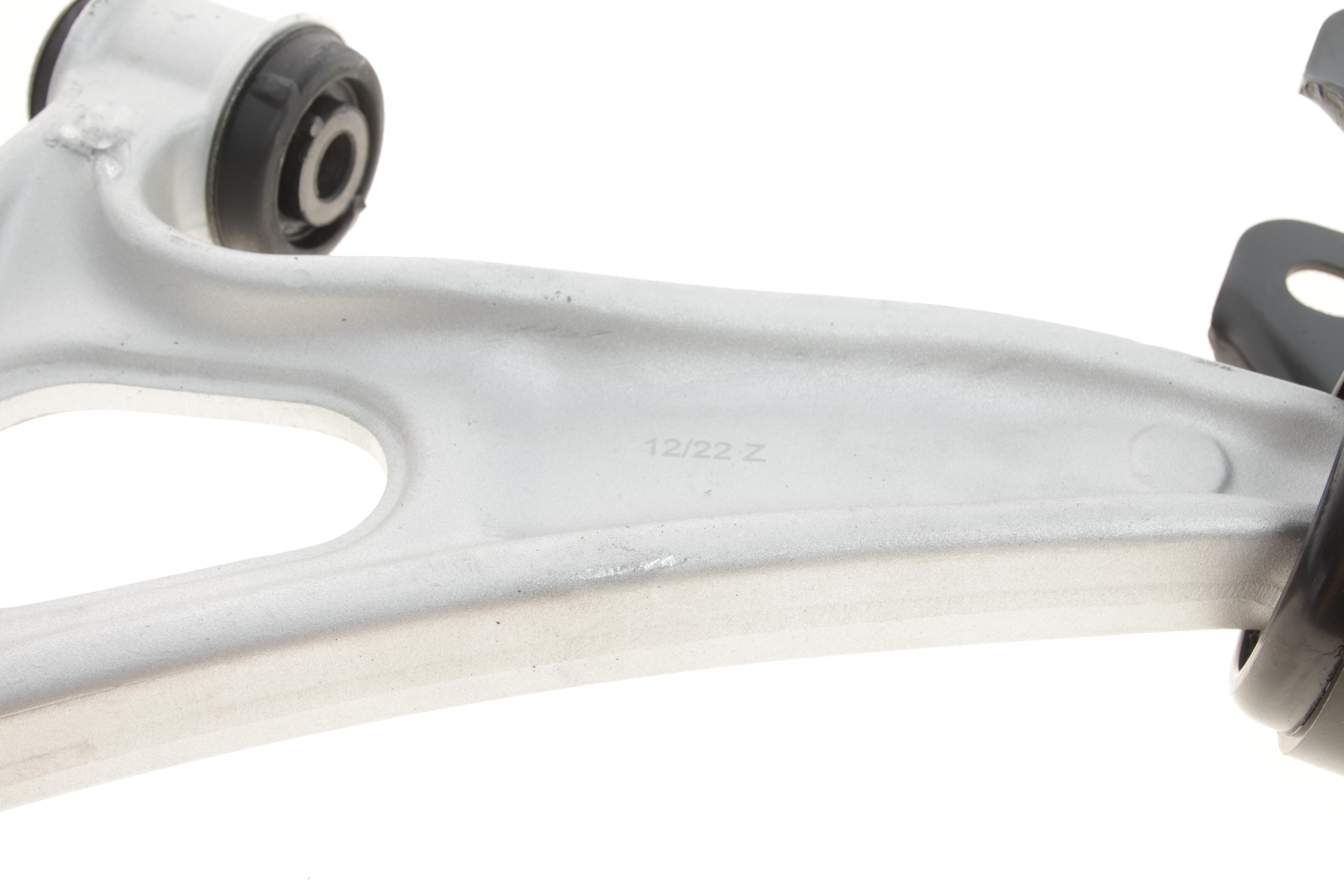 Рычаг подвески (передний/снизу) (R) Ford Focus III/C-Max II 10-