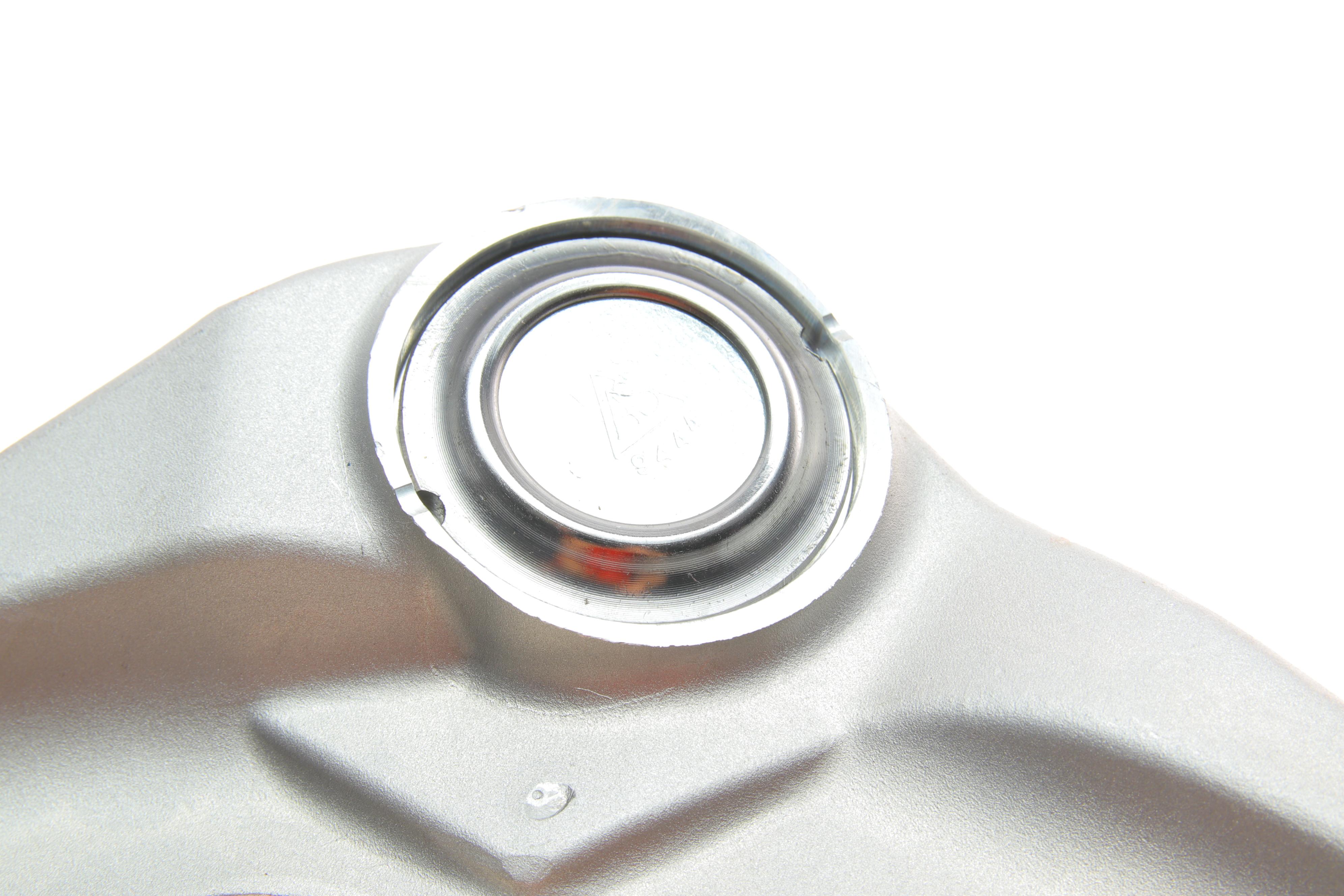 Важіль підвіски (передній/знизу) (L) BMW 3 (E46) 98- (з сайлентблоком)