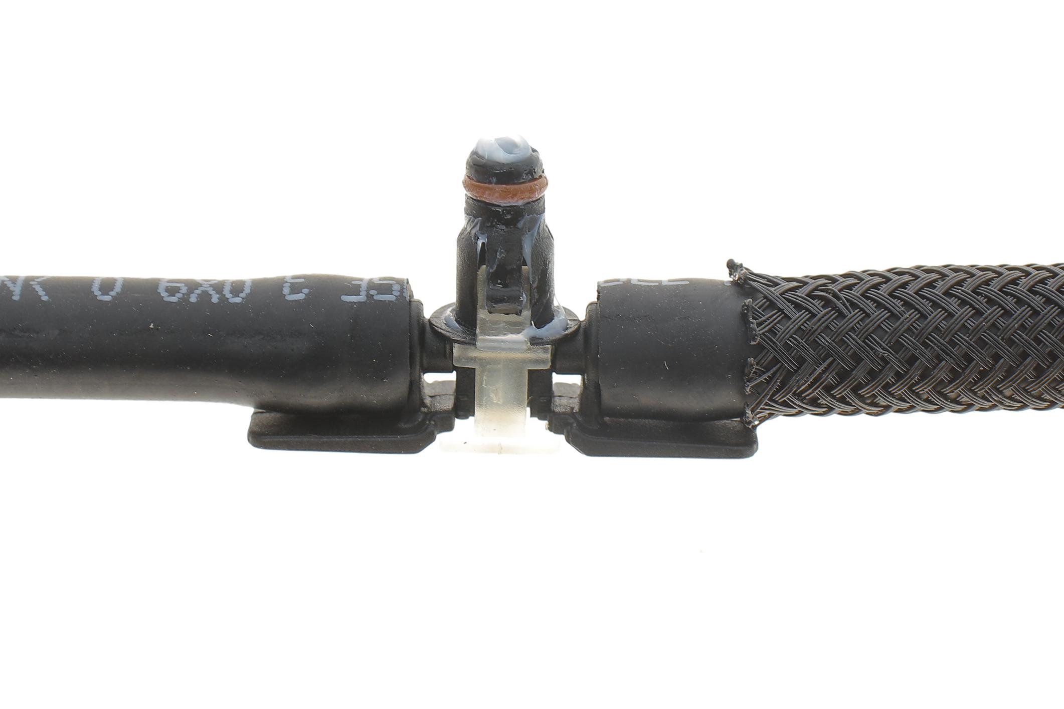 Шланг зливний BMW 3 (E90/F30)/5 (F10/F11)/X3 (F25) 2.0d 04-18 N47 D20