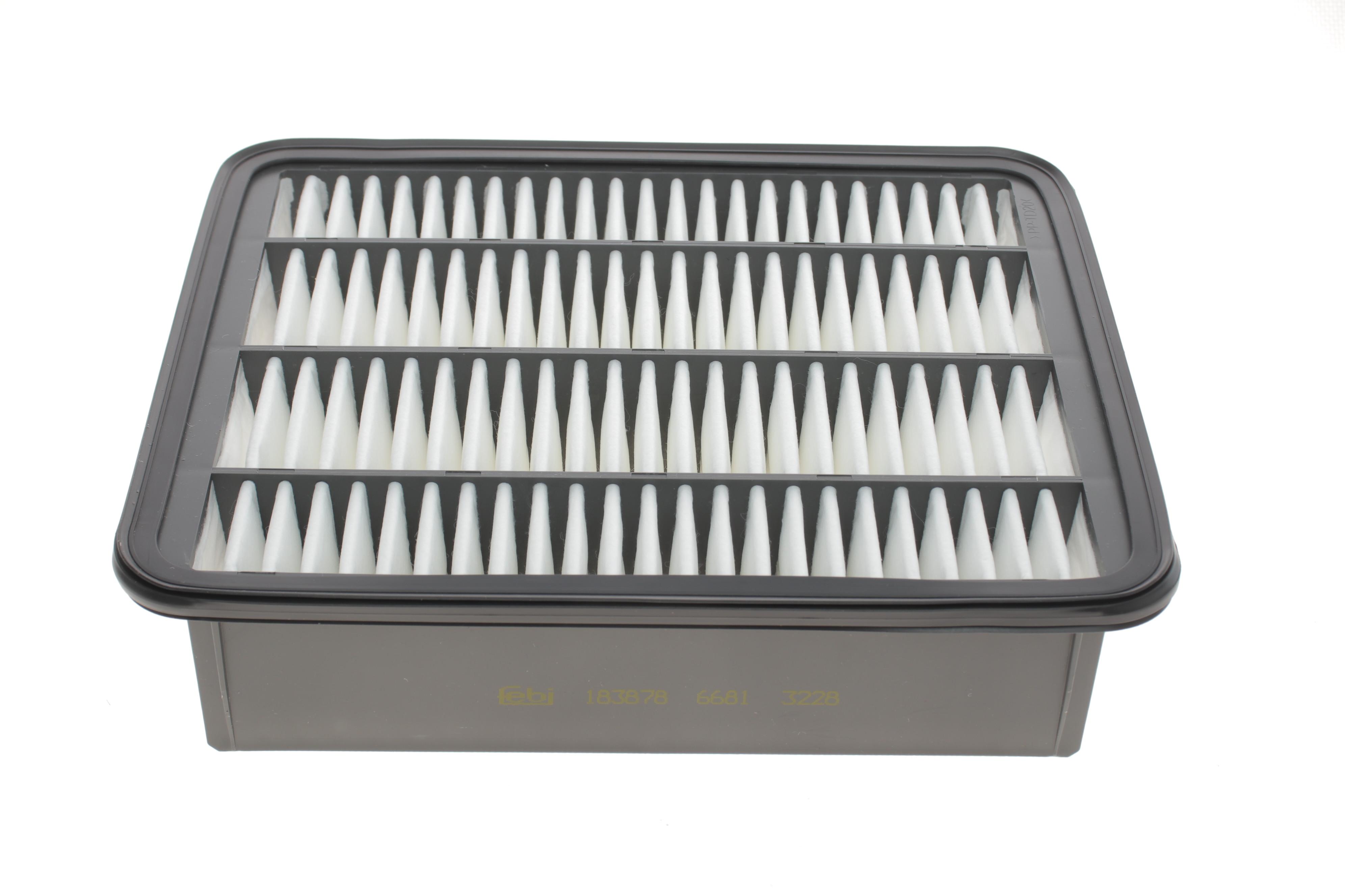 Фільтр повітряний Toyota Land Cruiser 2.8D-4D 15-